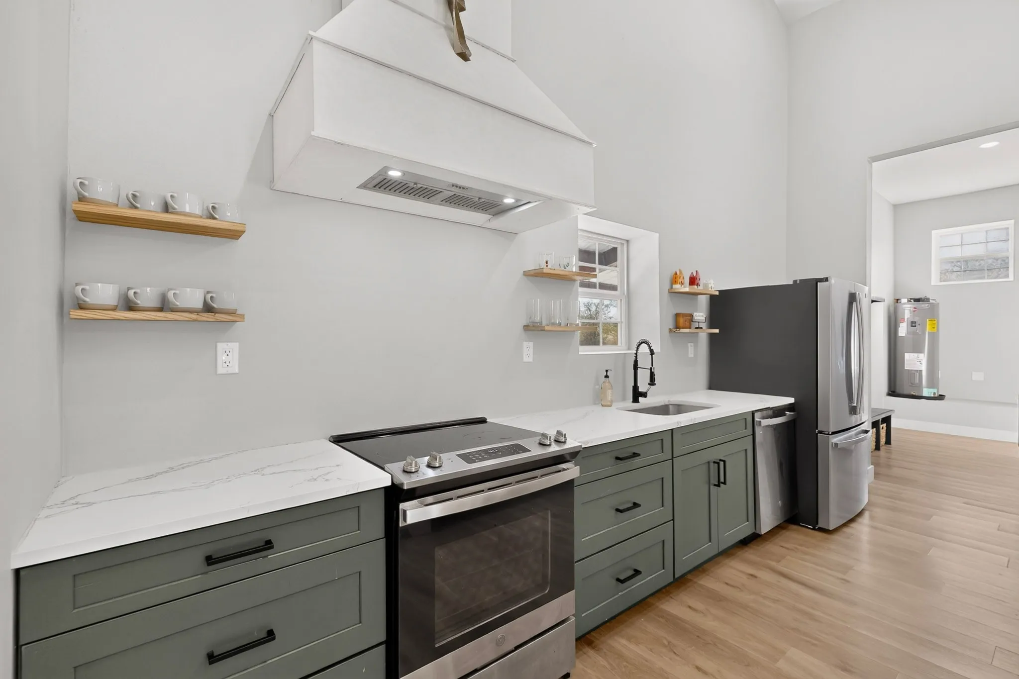 Single Family Residence For Sale in Parker County , 5077 S Fm 5, Aledo, Texas 76008, 4 Bedroom, 3 Bathroom, 4 Garage spaces, 2,500 Sqft, built in 2023, mls#21394842, Real Estate Agent in Aledo, Homes For Sale in Parker county, Homes For Sale in Aledo, Realtor in Aledo Texas, Real Estate Brokerage Independent Realty Texas, Luminita Cordes Realtor