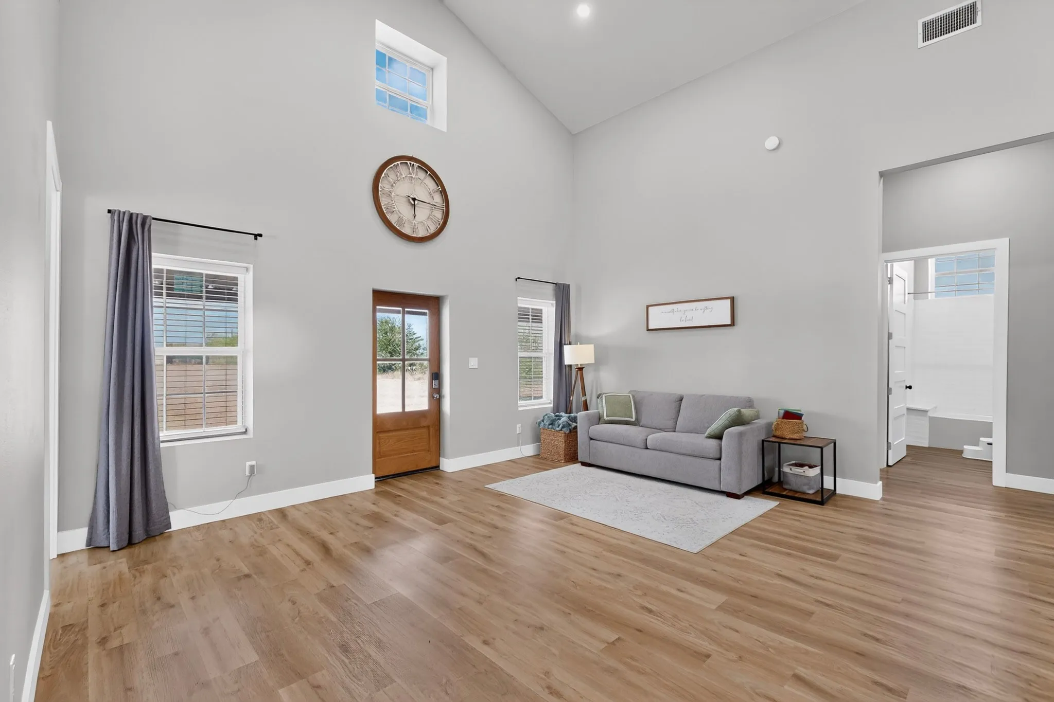Single Family Residence For Sale in Parker County , 5077 S Fm 5, Aledo, Texas 76008, 4 Bedroom, 3 Bathroom, 4 Garage spaces, 2,500 Sqft, built in 2023, mls#21394842, Real Estate Agent in Aledo, Homes For Sale in Parker county, Homes For Sale in Aledo, Realtor in Aledo Texas, Real Estate Brokerage Independent Realty Texas, Luminita Cordes Realtor