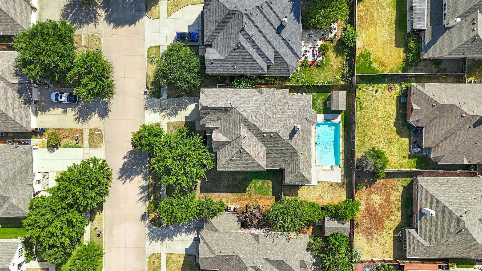 Single Family Residence For Sale in Collin County , 1329 Bateman Lane, Celina, Texas 75009, 5 Bedroom, 4 Bathroom, 2 Garage spaces, 3,975 Sqft, built in 2013, mls#21387100, Real Estate Agent in Celina, Homes For Sale in Collin county, Homes For Sale in Celina, Realtor in Celina Texas, Real Estate Brokerage Independent Realty Texas, Luminita Cordes Realtor