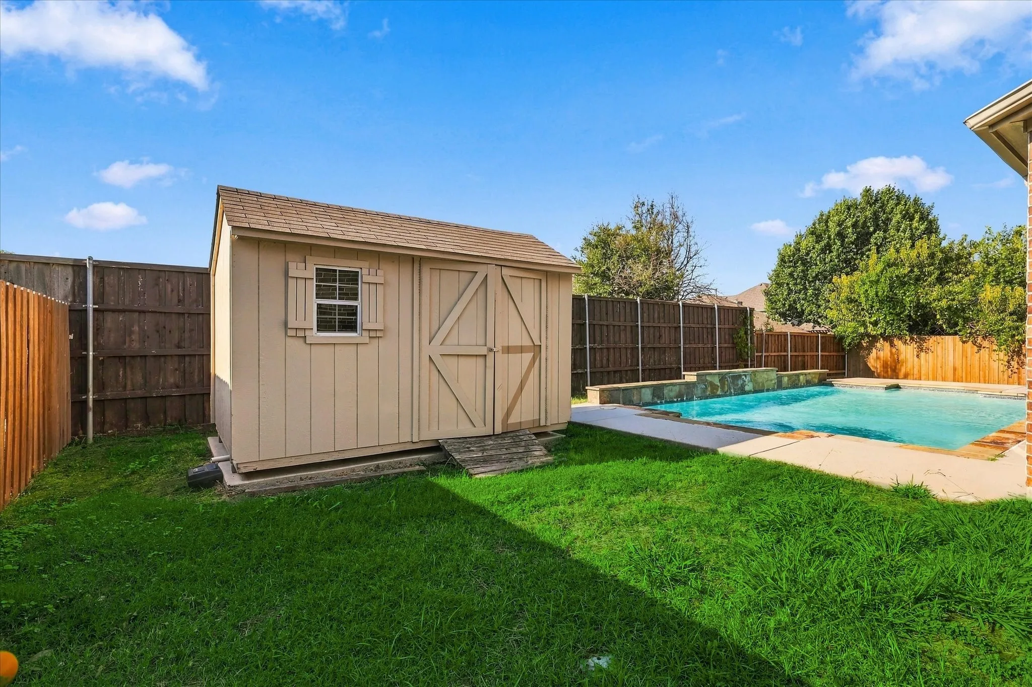 Single Family Residence For Sale in Collin County , 1329 Bateman Lane, Celina, Texas 75009, 5 Bedroom, 4 Bathroom, 2 Garage spaces, 3,975 Sqft, built in 2013, mls#21387100, Real Estate Agent in Celina, Homes For Sale in Collin county, Homes For Sale in Celina, Realtor in Celina Texas, Real Estate Brokerage Independent Realty Texas, Luminita Cordes Realtor