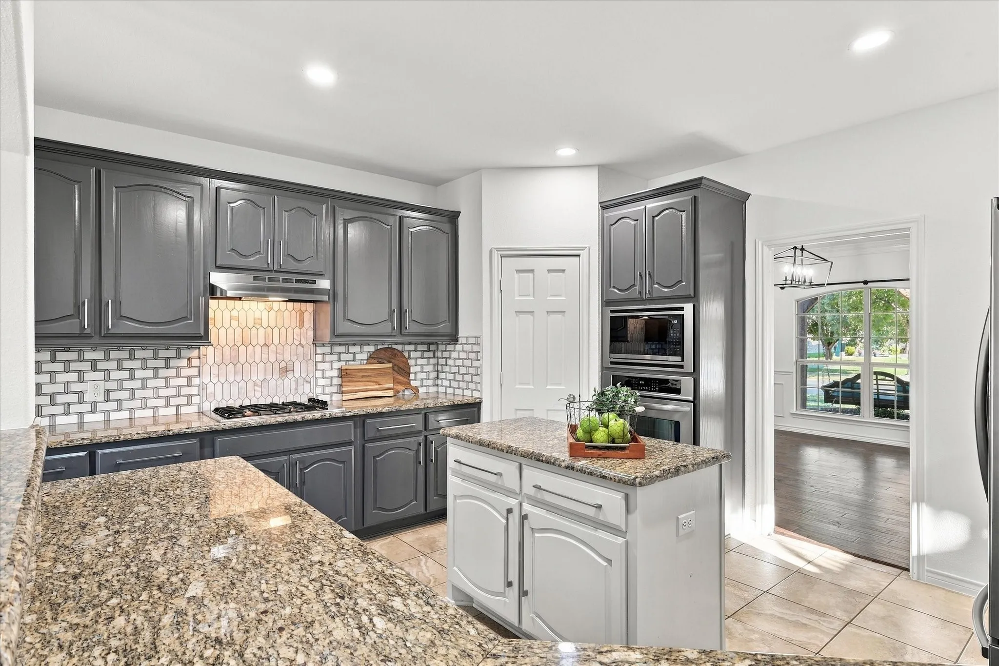 Single Family Residence For Sale in Collin County , 1329 Bateman Lane, Celina, Texas 75009, 5 Bedroom, 4 Bathroom, 2 Garage spaces, 3,975 Sqft, built in 2013, mls#21387100, Real Estate Agent in Celina, Homes For Sale in Collin county, Homes For Sale in Celina, Realtor in Celina Texas, Real Estate Brokerage Independent Realty Texas, Luminita Cordes Realtor