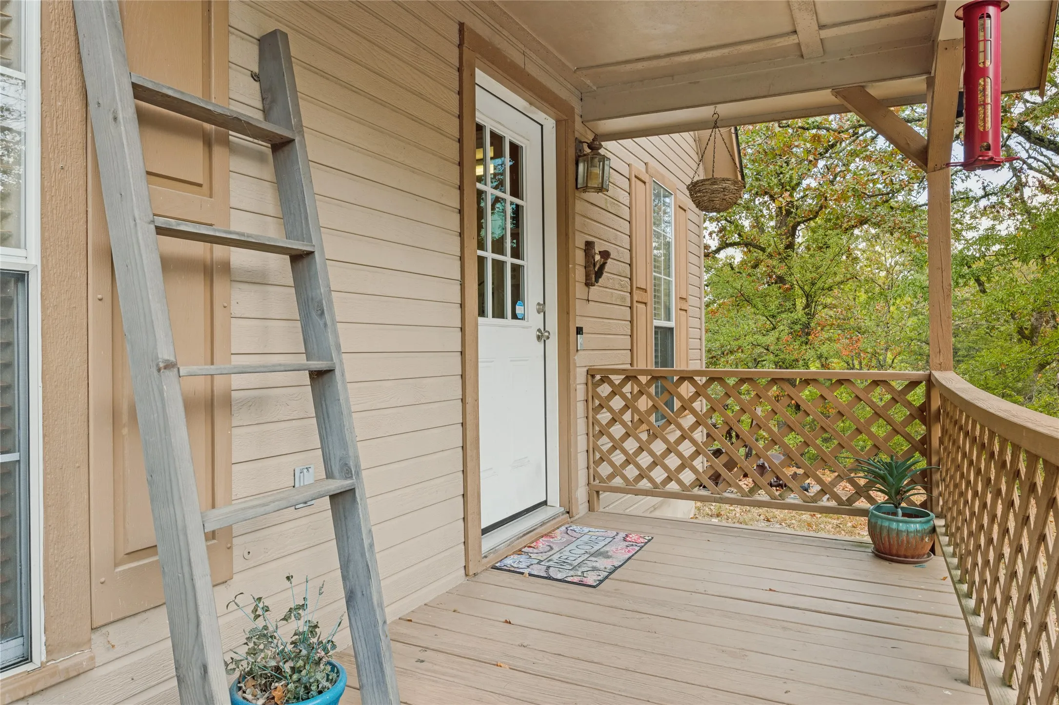 Single Family Residence For Sale in Van Zandt County , 1522 Fm 17, Grand Saline, Texas 75140, 2 Bedroom, 2 Bathroom, 2 Garage spaces, 1,520 Sqft, built in 2000, mls#21388357, Real Estate Agent in Grand Saline, Homes For Sale in Van Zandt county, Homes For Sale in Grand Saline, Realtor in Grand Saline Texas, Real Estate Brokerage Independent Realty Texas, Luminita Cordes Realtor