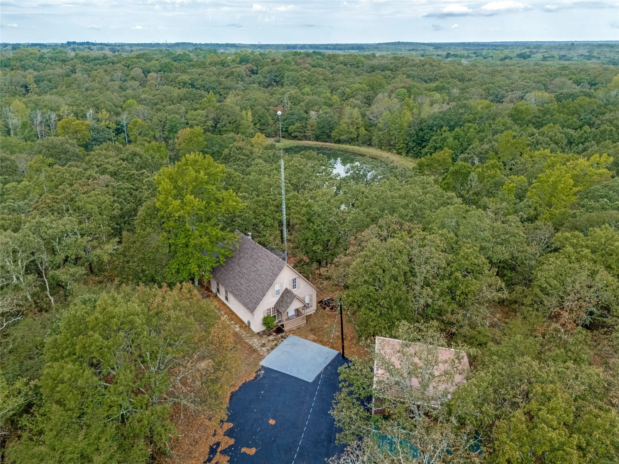 Single Family Residence For Sale in Van Zandt County , 1522 Fm 17, Grand Saline, Texas 75140, 2 Bedroom, 2 Bathroom, 2 Garage spaces, 1,520 Sqft, built in 2000, mls#21388357, Real Estate Agent in Grand Saline, Homes For Sale in Van Zandt county, Homes For Sale in Grand Saline, Realtor in Grand Saline Texas, Real Estate Brokerage Independent Realty Texas, Luminita Cordes Realtor