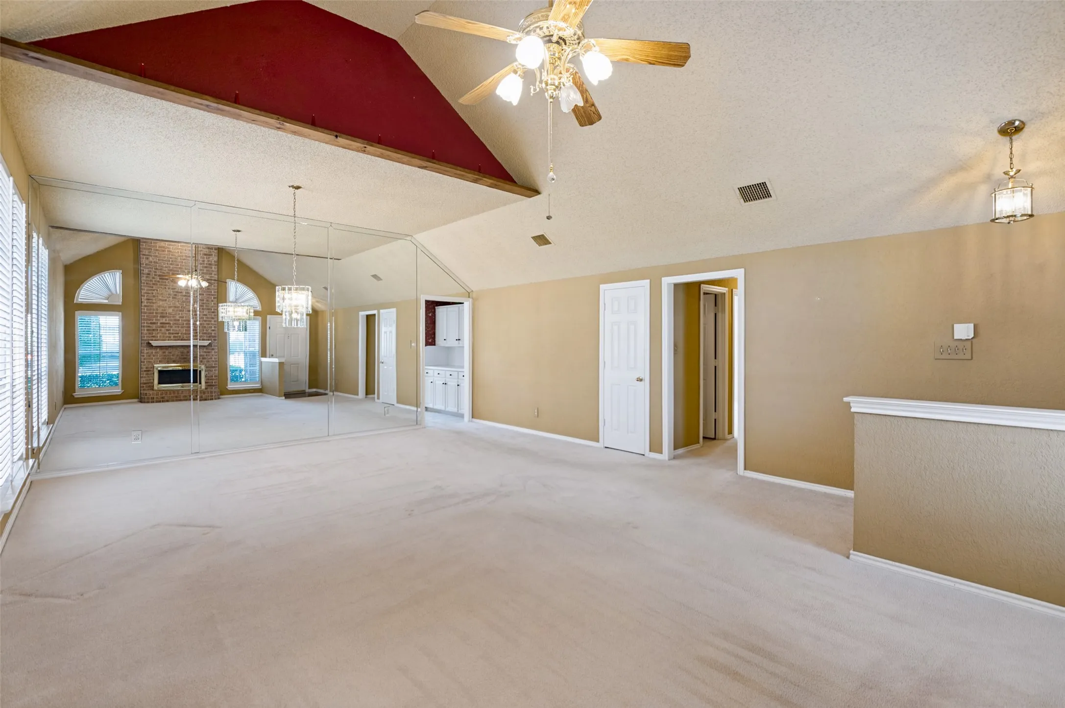 Single Family Residence For Sale in Denton County , 1110 Emily Lane, Carrollton, Texas 75010, 3 Bedroom, 2 Bathroom, 2 Garage spaces, 1,518 Sqft, built in 1989, mls#21395174, Real Estate Agent in Carrollton, Homes For Sale in Denton county, Homes For Sale in Carrollton, Realtor in Carrollton Texas, Real Estate Brokerage Independent Realty Texas, Luminita Cordes Realtor