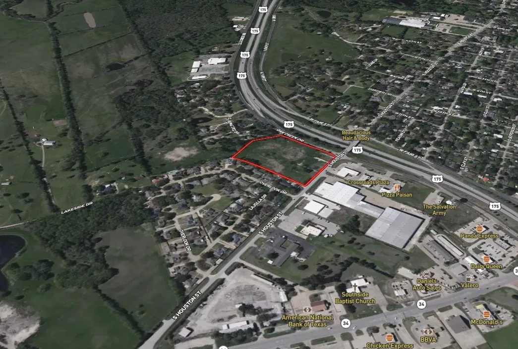 Unimproved Land For Sale in Kaufman County , 1806 S Houston Street, Kaufman, Texas 75142, 0, 0, Garage spaces, 0 Sqft, built in 0, mls#21393818, Real Estate Agent in Kaufman, Homes For Sale in Kaufman county, Homes For Sale in Kaufman, Realtor in Kaufman Texas, Real Estate Brokerage Independent Realty Texas, Luminita Cordes Realtor