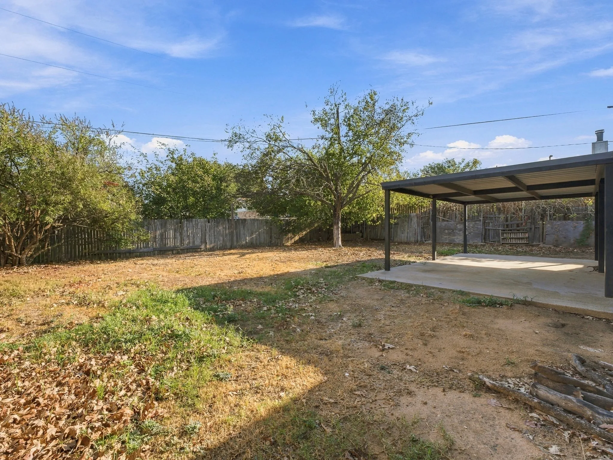 Single Family Residence For Sale in Wise County , 710 Parkridge Drive, Decatur, Texas 76234, 3 Bedroom, 2 Bathroom, 1 Garage spaces, 1,287 Sqft, built in 1987, mls#21394168, Real Estate Agent in Decatur, Homes For Sale in Wise county, Homes For Sale in Decatur, Realtor in Decatur Texas, Real Estate Brokerage Independent Realty Texas, Luminita Cordes Realtor