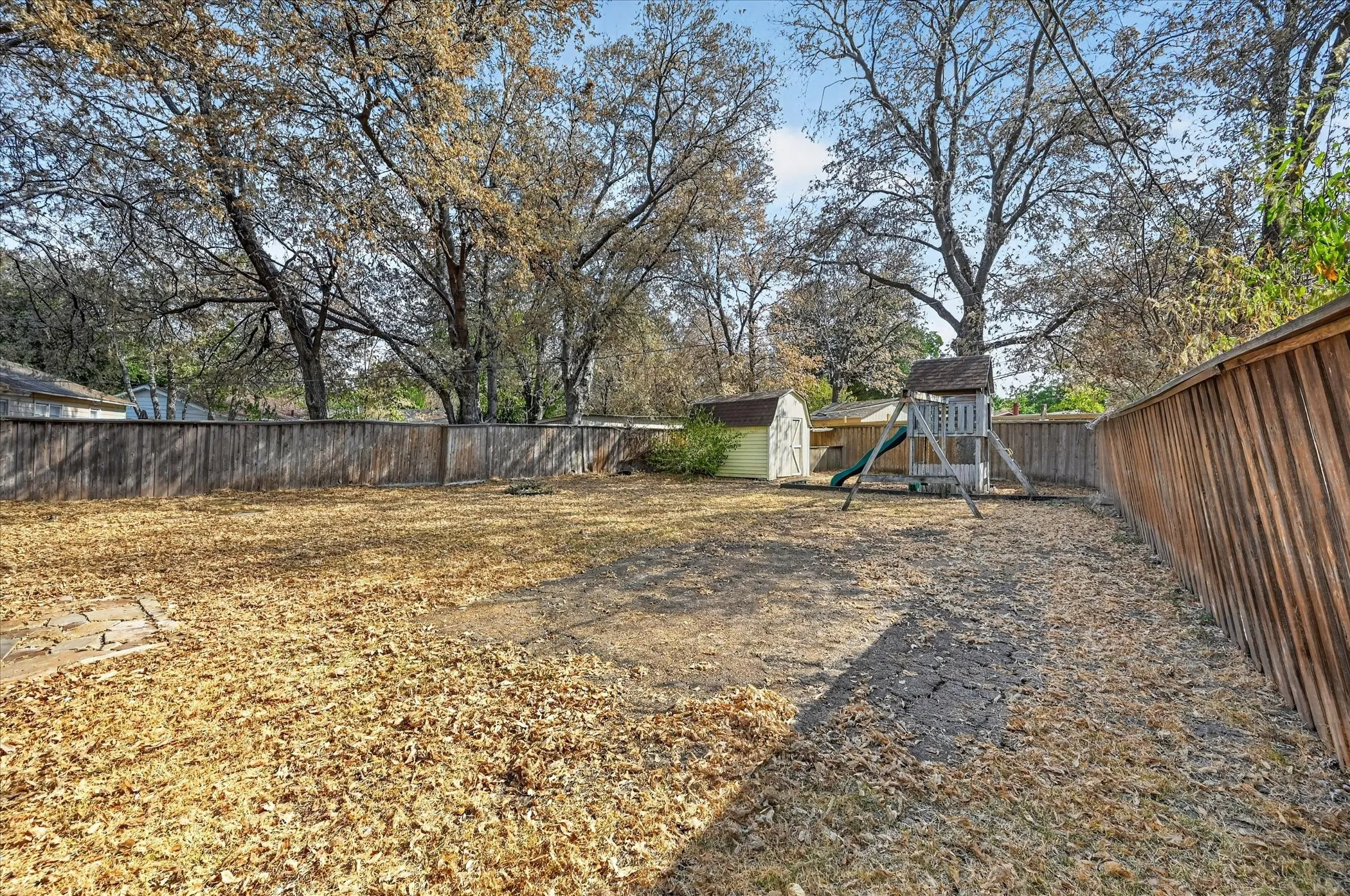 Single Family Residence For Sale in Tarrant County , 5008 Monna Street, Haltom City, Texas 76117, 3 Bedroom, 2 Bathroom, Garage spaces, 1,512 Sqft, built in 1954, mls#21394907, Real Estate Agent in Haltom City, Homes For Sale in Tarrant county, Homes For Sale in Haltom City, Realtor in Haltom City Texas, Real Estate Brokerage Independent Realty Texas, Luminita Cordes Realtor