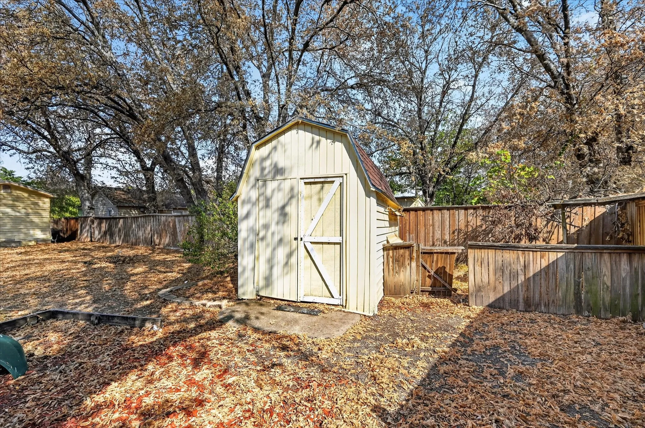 Single Family Residence For Sale in Tarrant County , 5008 Monna Street, Haltom City, Texas 76117, 3 Bedroom, 2 Bathroom, Garage spaces, 1,512 Sqft, built in 1954, mls#21394907, Real Estate Agent in Haltom City, Homes For Sale in Tarrant county, Homes For Sale in Haltom City, Realtor in Haltom City Texas, Real Estate Brokerage Independent Realty Texas, Luminita Cordes Realtor