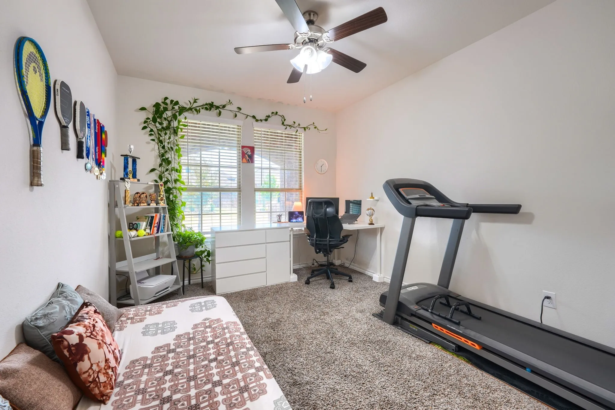 Single Family Residence For Rent in Denton County , 10922 Autry Ridge Lane, Aubrey, Texas 76227, 3 Bedroom, 2 Bathroom, 2 Garage spaces, 1,783 Sqft, built in 2022, mls#21395837, Real Estate Agent in Aubrey, Homes For Rent in Denton county, Homes For Rent in Aubrey, Realtor in Aubrey Texas, Real Estate Brokerage Independent Realty Texas, Luminita Cordes Realtor