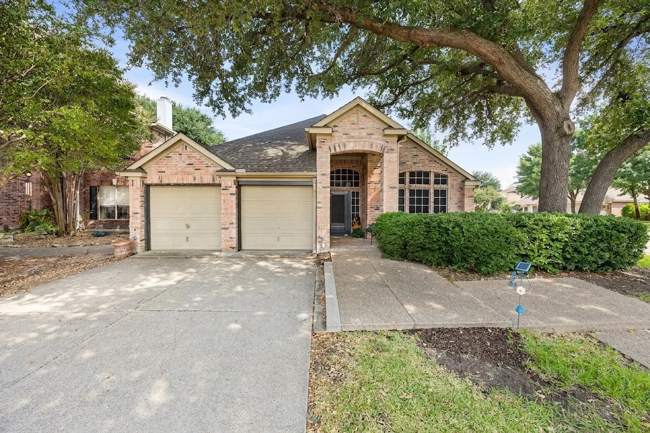 Single Family Residence For Sale