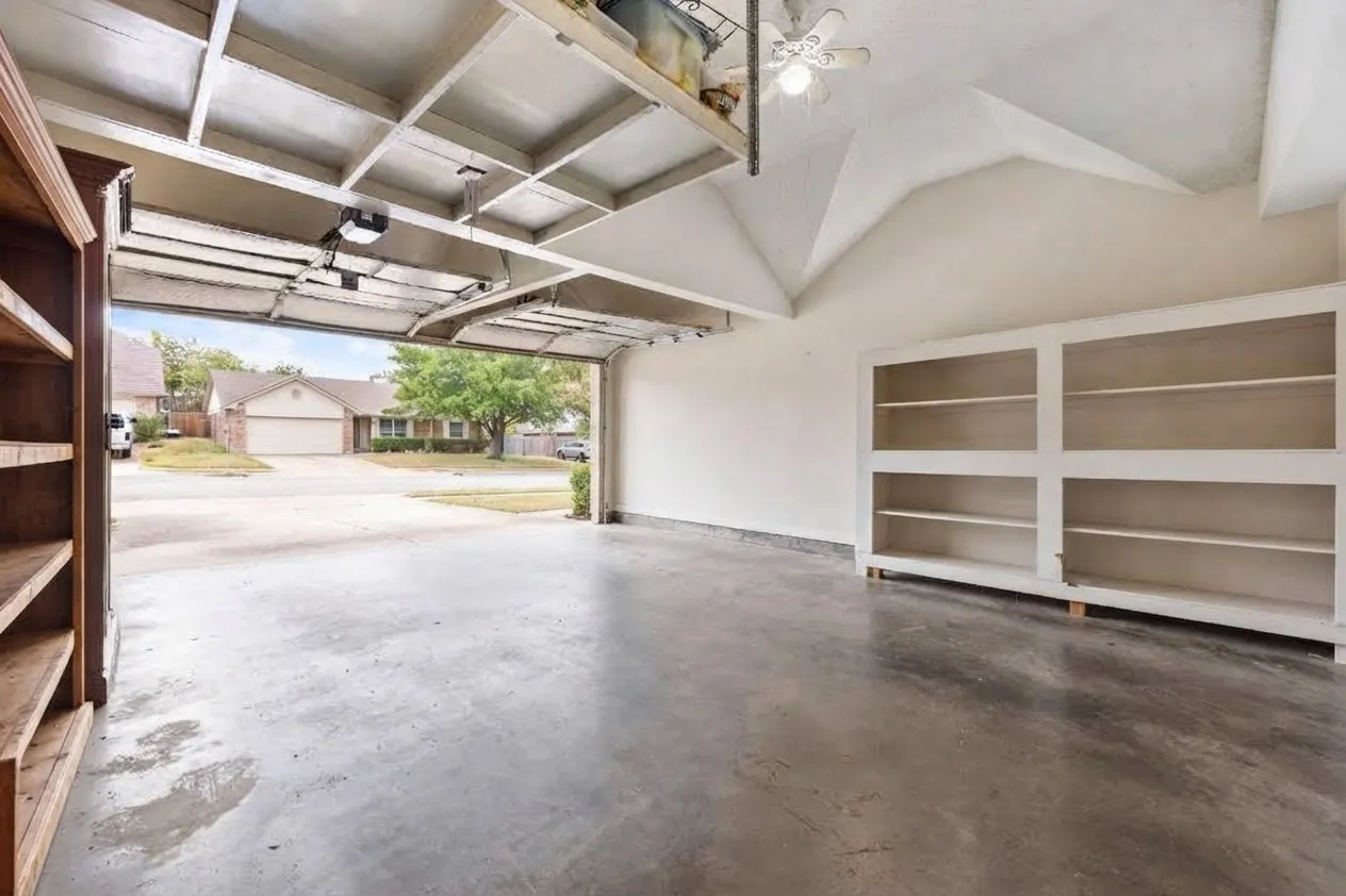 Single Family Residence For Sale in Tarrant County , 6712 Braeview Drive, Fort Worth, Texas 76137, 4 Bedroom, 2 Bathroom, 2 Garage spaces, 2,186 Sqft, built in 1996, mls#21395841, Real Estate Agent in Fort Worth, Homes For Sale in Tarrant county, Homes For Sale in Fort Worth, Realtor in Fort Worth Texas, Real Estate Brokerage Independent Realty Texas, Luminita Cordes Realtor