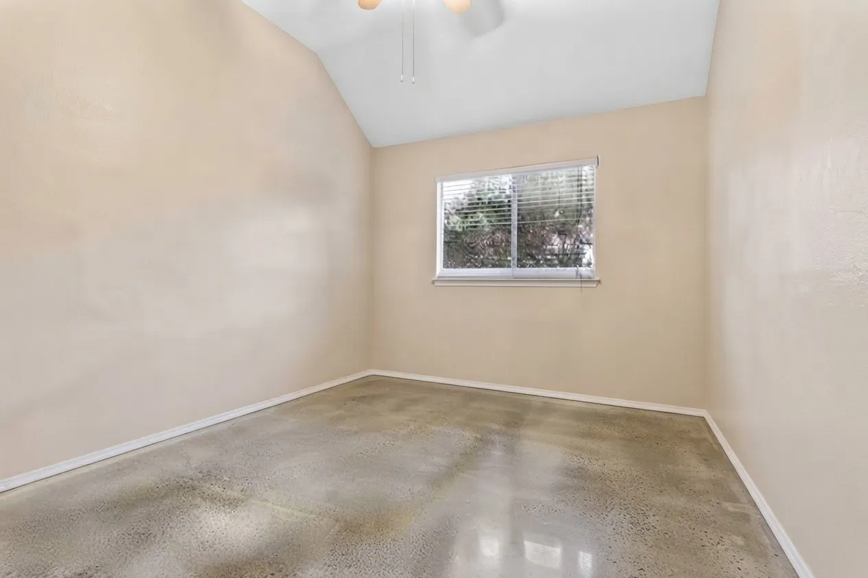 Single Family Residence For Sale in Tarrant County , 6712 Braeview Drive, Fort Worth, Texas 76137, 4 Bedroom, 2 Bathroom, 2 Garage spaces, 2,186 Sqft, built in 1996, mls#21395841, Real Estate Agent in Fort Worth, Homes For Sale in Tarrant county, Homes For Sale in Fort Worth, Realtor in Fort Worth Texas, Real Estate Brokerage Independent Realty Texas, Luminita Cordes Realtor