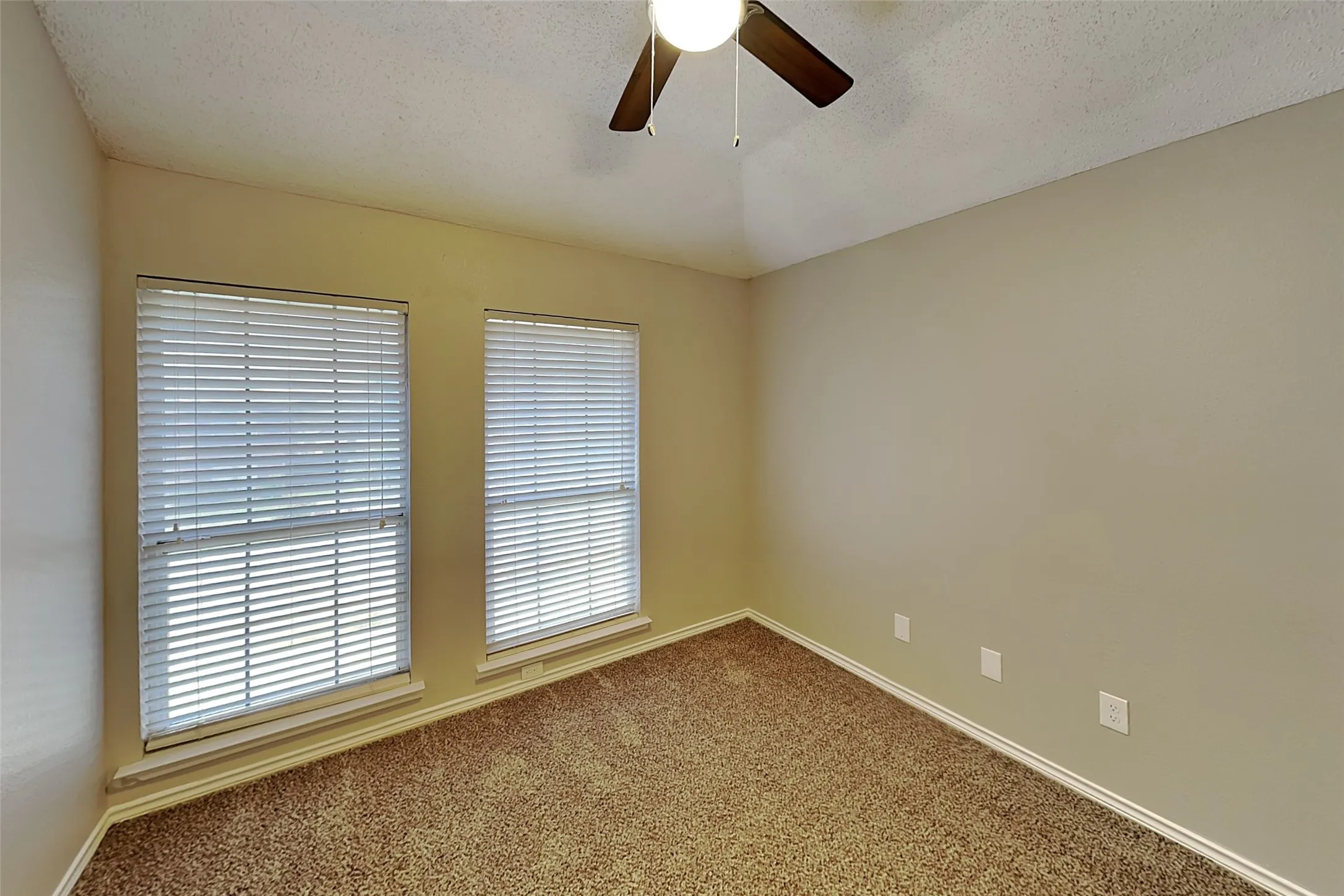Single Family Residence For Rent in Collin County , 811 Rockefeller Lane, Allen, Texas 75002, 4 Bedroom, 3 Bathroom, 2 Garage spaces, 1,996 Sqft, built in 1994, mls#21395836, Real Estate Agent in Allen, Homes For Rent in Collin county, Homes For Rent in Allen, Realtor in Allen Texas, Real Estate Brokerage Independent Realty Texas, Luminita Cordes Realtor