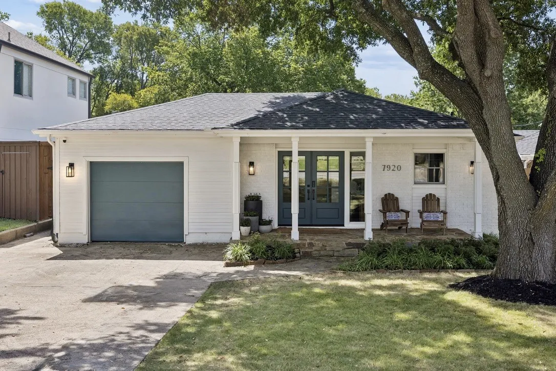 Single Family Residence For Sale in Dallas County , 7920 Goforth Road, Dallas, Texas 75238, 3 Bedroom, 3 Bathroom, 1 Garage spaces, 2,408 Sqft, built in 1981, mls#21395052, Real Estate Agent in Dallas, Homes For Sale in Dallas county, Homes For Sale in Dallas, Realtor in Dallas Texas, Real Estate Brokerage Independent Realty Texas, Luminita Cordes Realtor