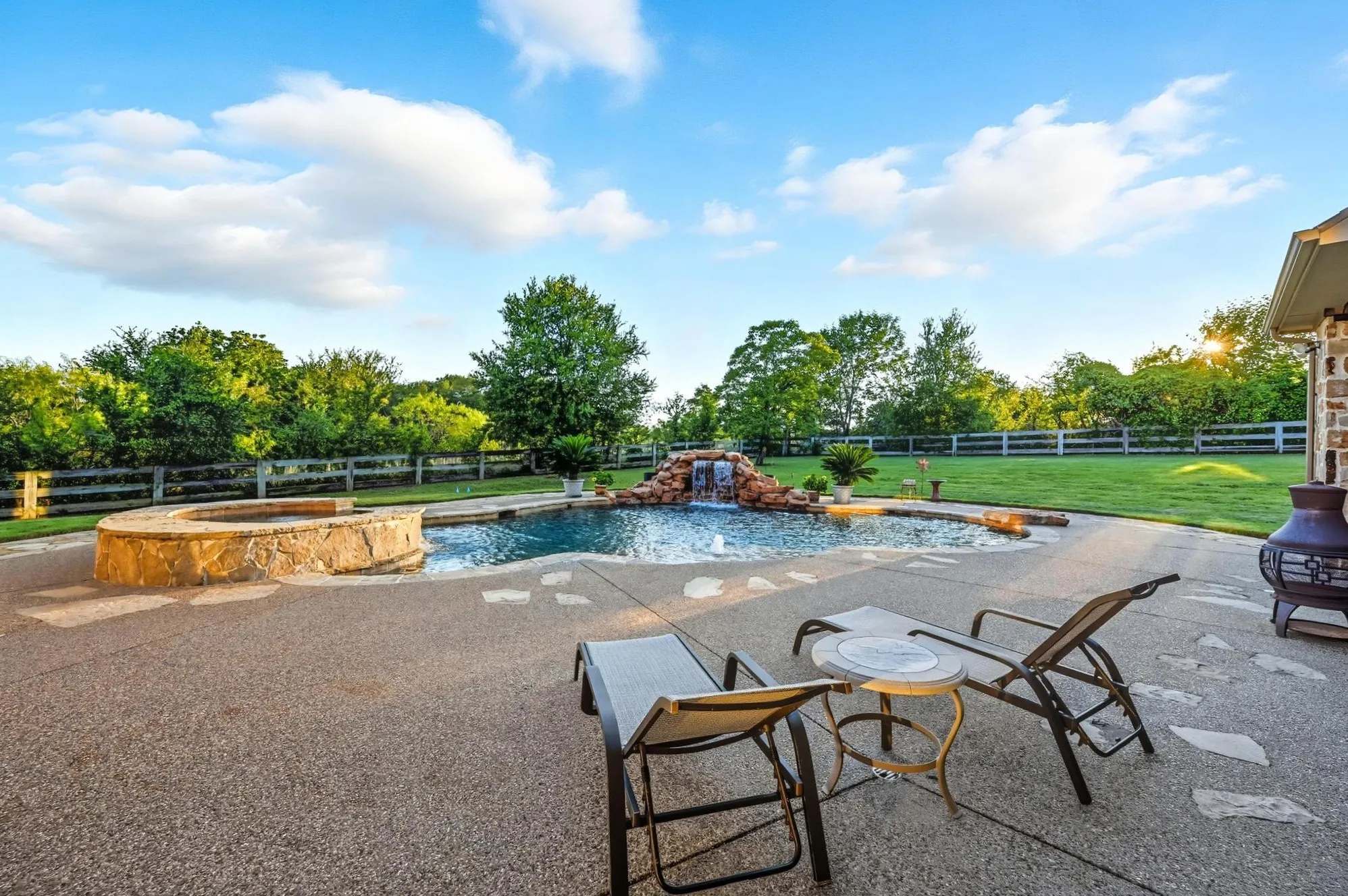 Single Family Residence For Sale in Denton County , 4141 High Road, Flower Mound, Texas 75022, 5 Bedroom, 6 Bathroom, 4 Garage spaces, 5,502 Sqft, built in 2005, mls#21392070, Real Estate Agent in Flower Mound, Homes For Sale in Denton county, Homes For Sale in Flower Mound, Realtor in Flower Mound Texas, Real Estate Brokerage Independent Realty Texas, Luminita Cordes Realtor