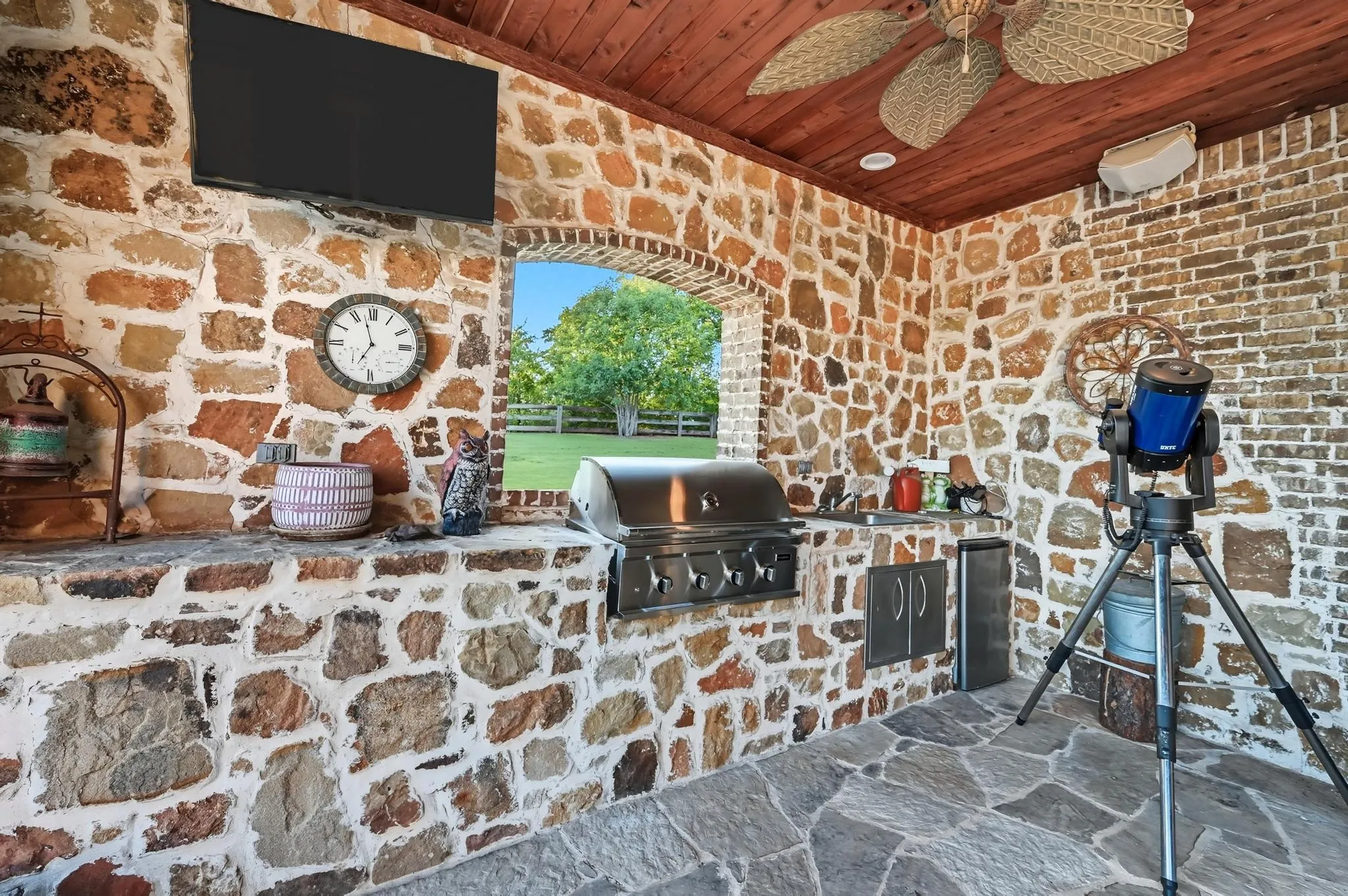 A new gas grill & broad space for seating guarantees memories to last a lifetime.
