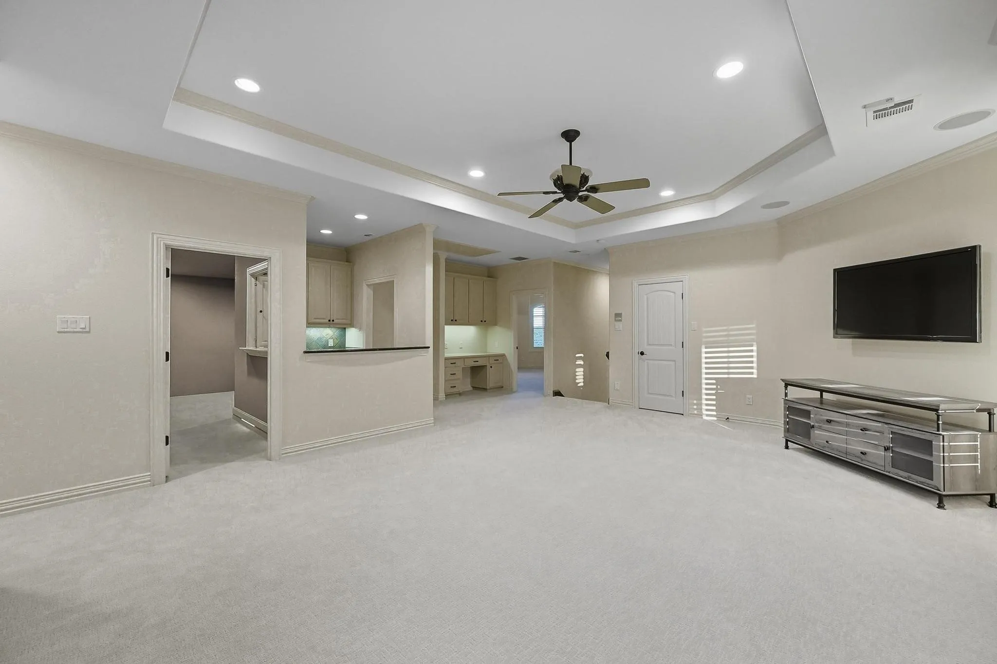 Single Family Residence For Sale in Denton County , 4141 High Road, Flower Mound, Texas 75022, 5 Bedroom, 6 Bathroom, 4 Garage spaces, 5,502 Sqft, built in 2005, mls#21392070, Real Estate Agent in Flower Mound, Homes For Sale in Denton county, Homes For Sale in Flower Mound, Realtor in Flower Mound Texas, Real Estate Brokerage Independent Realty Texas, Luminita Cordes Realtor