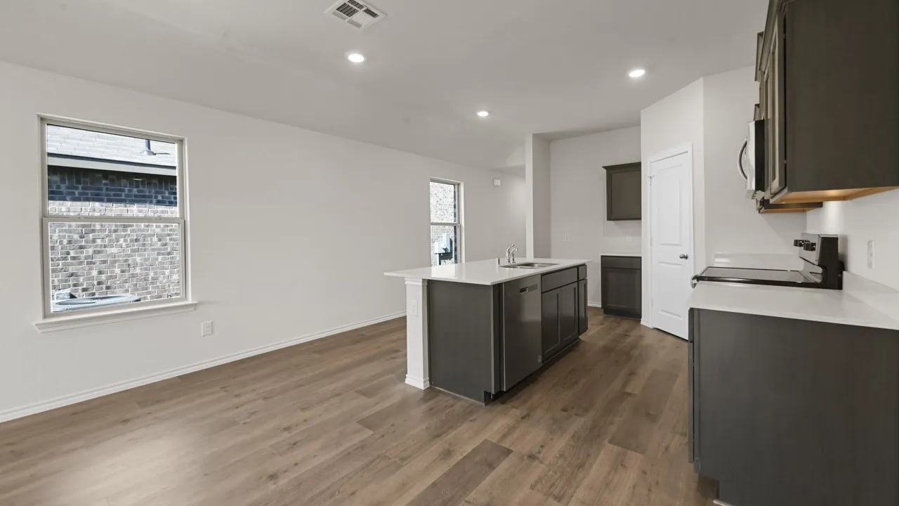Single Family Residence For Sale in Collin County , 824 Millpond Drive, Princeton, Texas 75407, 3 Bedroom, 2 Bathroom, 2 Garage spaces, 1,335 Sqft, built in 2026, mls#21395846, Real Estate Agent in Princeton, Homes For Sale in Collin county, Homes For Sale in Princeton, Realtor in Princeton Texas, Real Estate Brokerage Independent Realty Texas, Luminita Cordes Realtor