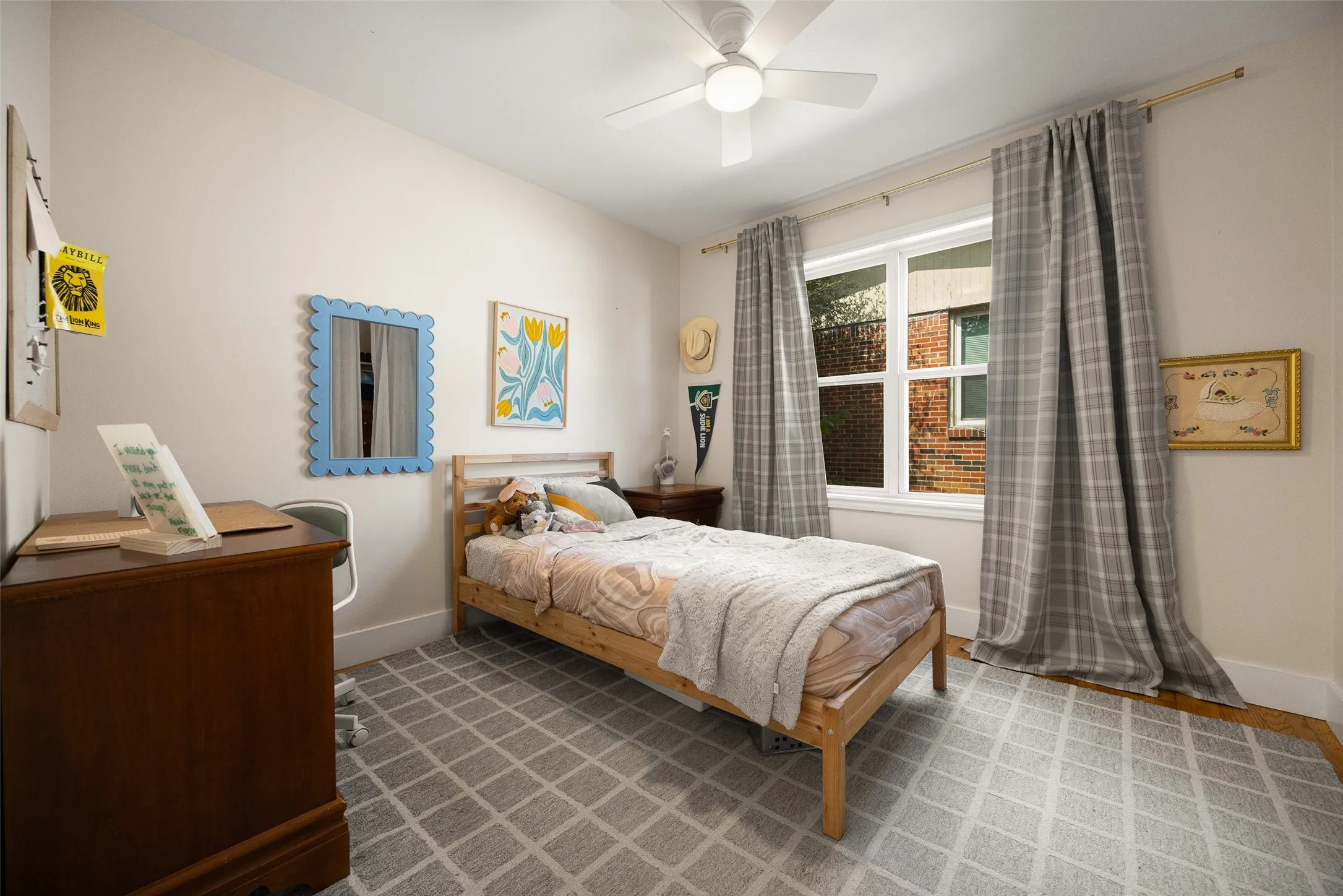 Single Family Residence For Sale in Dallas County , 11207 Sinclair Avenue, Dallas, Texas 75218, 3 Bedroom, 2 Bathroom, 1 Garage spaces, 2,095 Sqft, built in 1955, mls#21395843, Real Estate Agent in Dallas, Homes For Sale in Dallas county, Homes For Sale in Dallas, Realtor in Dallas Texas, Real Estate Brokerage Independent Realty Texas, Luminita Cordes Realtor
