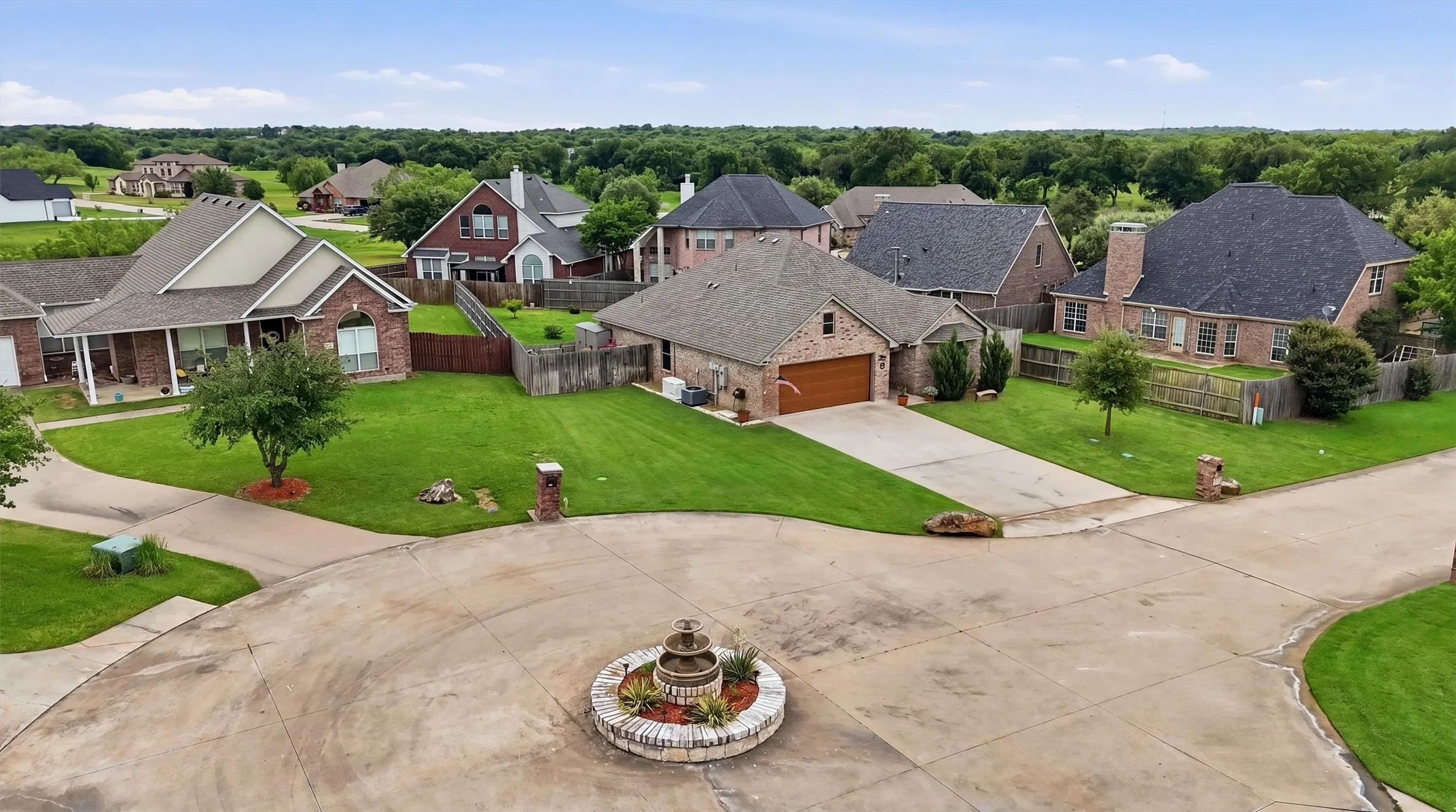 Single Family Residence For Sale in Grayson County , 5022 Mesquite Ridge Trail, Sherman, Texas 75092, 3 Bedroom, 2 Bathroom, 2 Garage spaces, 1,494 Sqft, built in 2016, mls#21395853, Real Estate Agent in Sherman, Homes For Sale in Grayson county, Homes For Sale in Sherman, Realtor in Sherman Texas, Real Estate Brokerage Independent Realty Texas, Luminita Cordes Realtor