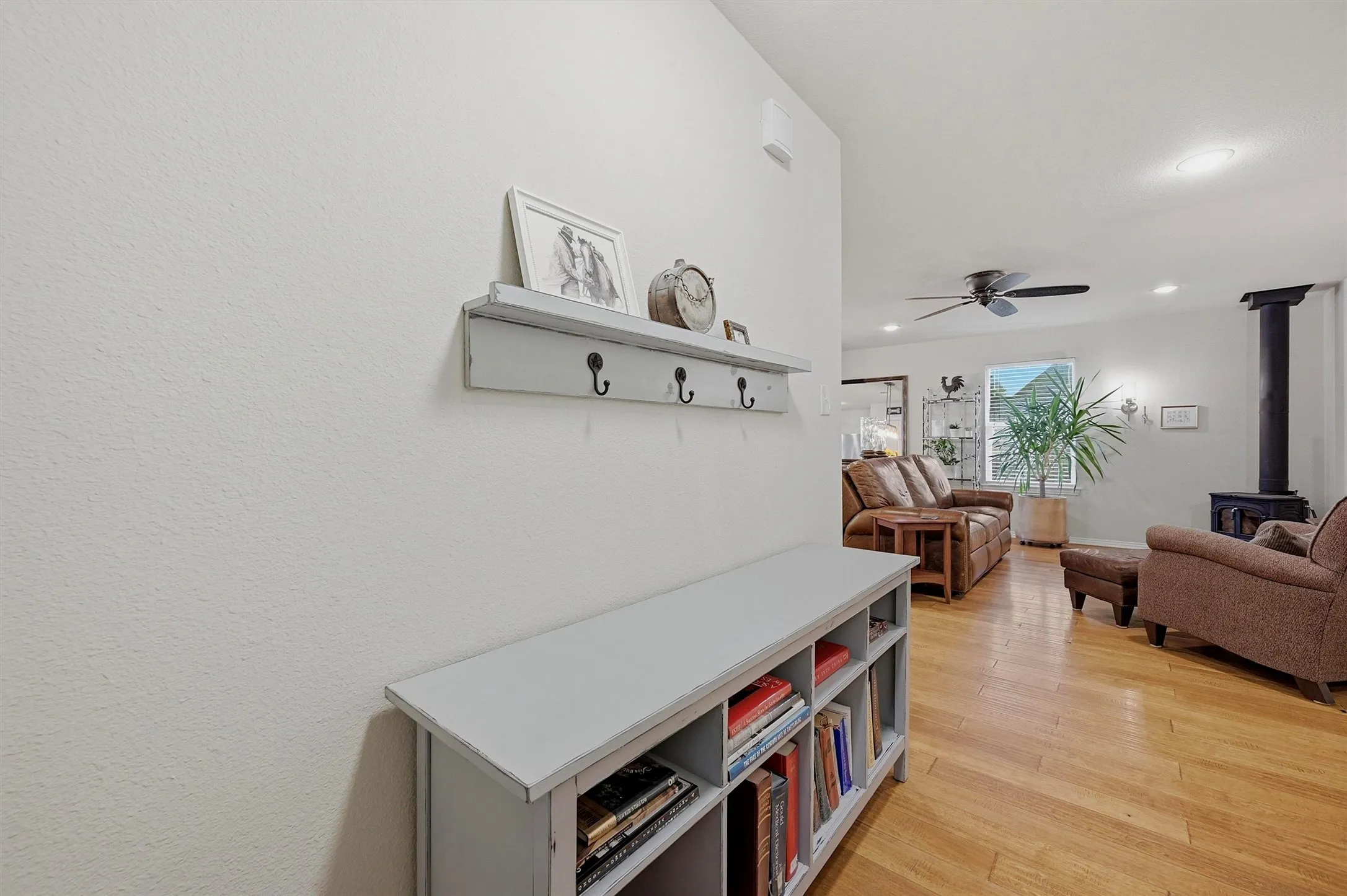Single Family Residence For Sale in Grayson County , 5022 Mesquite Ridge Trail, Sherman, Texas 75092, 3 Bedroom, 2 Bathroom, 2 Garage spaces, 1,494 Sqft, built in 2016, mls#21395853, Real Estate Agent in Sherman, Homes For Sale in Grayson county, Homes For Sale in Sherman, Realtor in Sherman Texas, Real Estate Brokerage Independent Realty Texas, Luminita Cordes Realtor