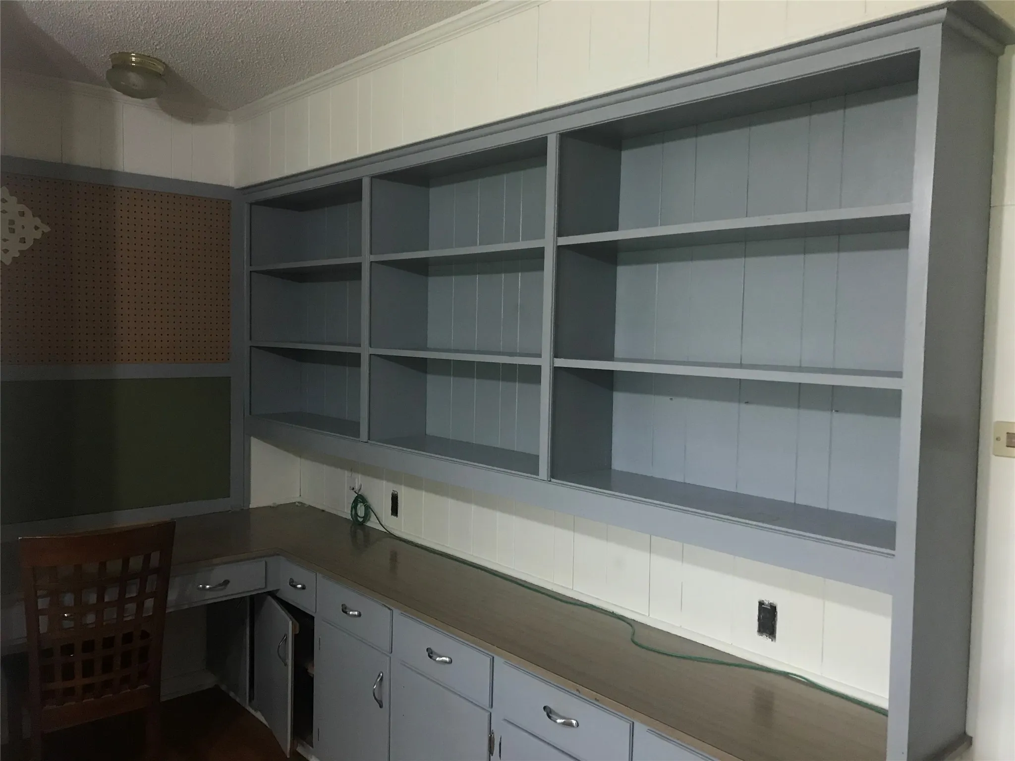 Single Family Residence For Rent in Tarrant County , 1061 Boaz Road, Fort Worth, Texas 76052, 5 Bedroom, 4 Bathroom, 3 Garage spaces, 3,252 Sqft, built in 1958, mls#21395857, Real Estate Agent in Fort Worth, Homes For Rent in Tarrant county, Homes For Rent in Fort Worth, Realtor in Fort Worth Texas, Real Estate Brokerage Independent Realty Texas, Luminita Cordes Realtor
