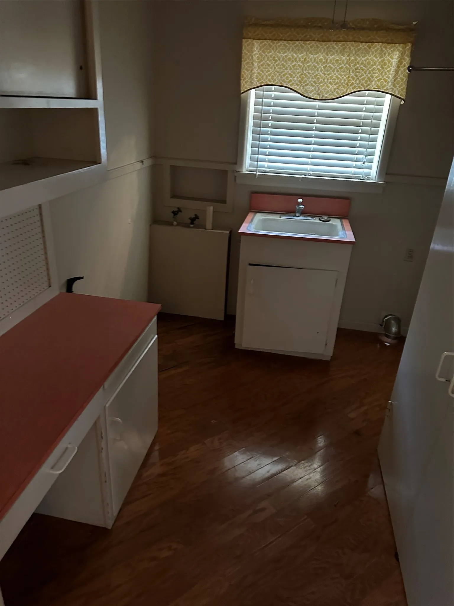 Single Family Residence For Rent in Tarrant County , 1061 Boaz Road, Fort Worth, Texas 76052, 5 Bedroom, 4 Bathroom, 3 Garage spaces, 3,252 Sqft, built in 1958, mls#21395857, Real Estate Agent in Fort Worth, Homes For Rent in Tarrant county, Homes For Rent in Fort Worth, Realtor in Fort Worth Texas, Real Estate Brokerage Independent Realty Texas, Luminita Cordes Realtor