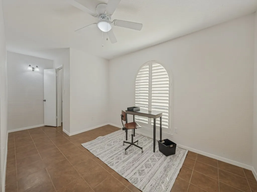 Single Family Residence For Sale in Tarrant County , 6316 Tosca Drive, Haltom City, Texas 76180, 3 Bedroom, 2 Bathroom, 2 Garage spaces, 2,025 Sqft, built in 1973, mls#21395123, Real Estate Agent in Haltom City, Homes For Sale in Tarrant county, Homes For Sale in Haltom City, Realtor in Haltom City Texas, Real Estate Brokerage Independent Realty Texas, Luminita Cordes Realtor