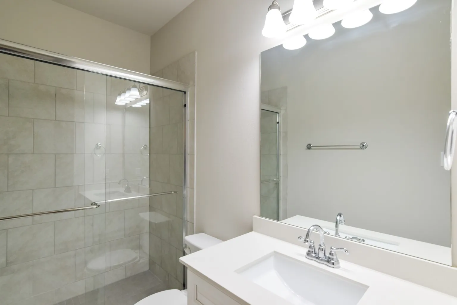Townhouse For Rent in Collin County , 8039 Snowmass Drive, Frisco, Texas 75034, 3 Bedroom, 4 Bathroom, 2 Garage spaces, 1,932 Sqft, built in 2018, mls#21389049, Real Estate Agent in Frisco, Homes For Rent in Collin county, Homes For Rent in Frisco, Realtor in Frisco Texas, Real Estate Brokerage Independent Realty Texas, Luminita Cordes Realtor