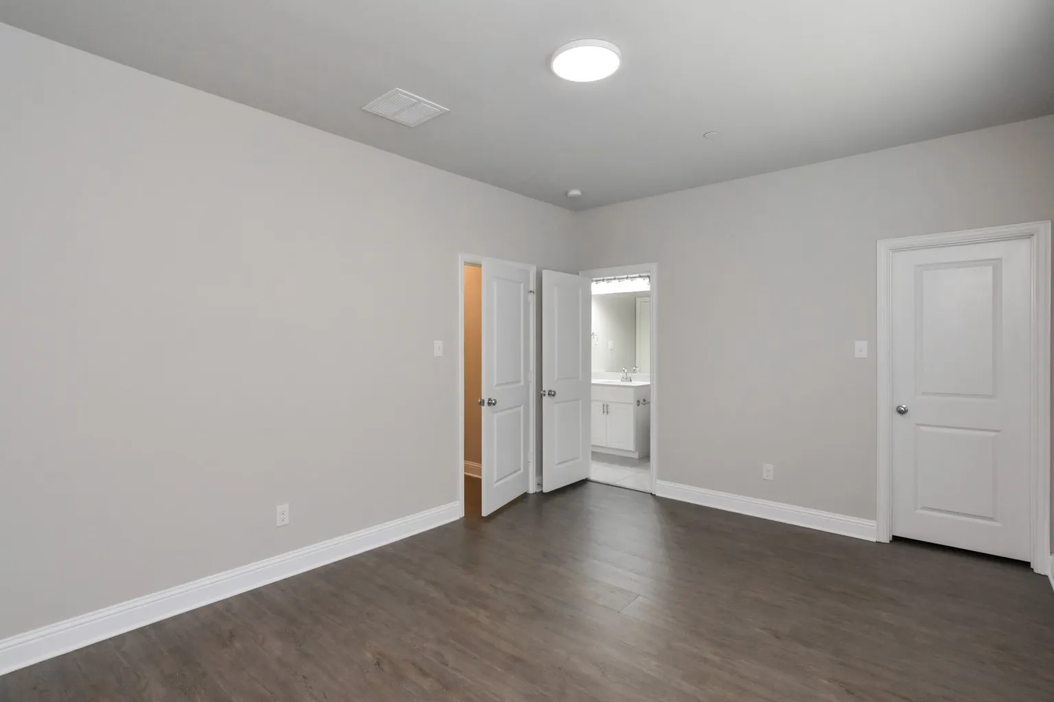 Townhouse For Rent in Collin County , 8039 Snowmass Drive, Frisco, Texas 75034, 3 Bedroom, 4 Bathroom, 2 Garage spaces, 1,932 Sqft, built in 2018, mls#21389049, Real Estate Agent in Frisco, Homes For Rent in Collin county, Homes For Rent in Frisco, Realtor in Frisco Texas, Real Estate Brokerage Independent Realty Texas, Luminita Cordes Realtor