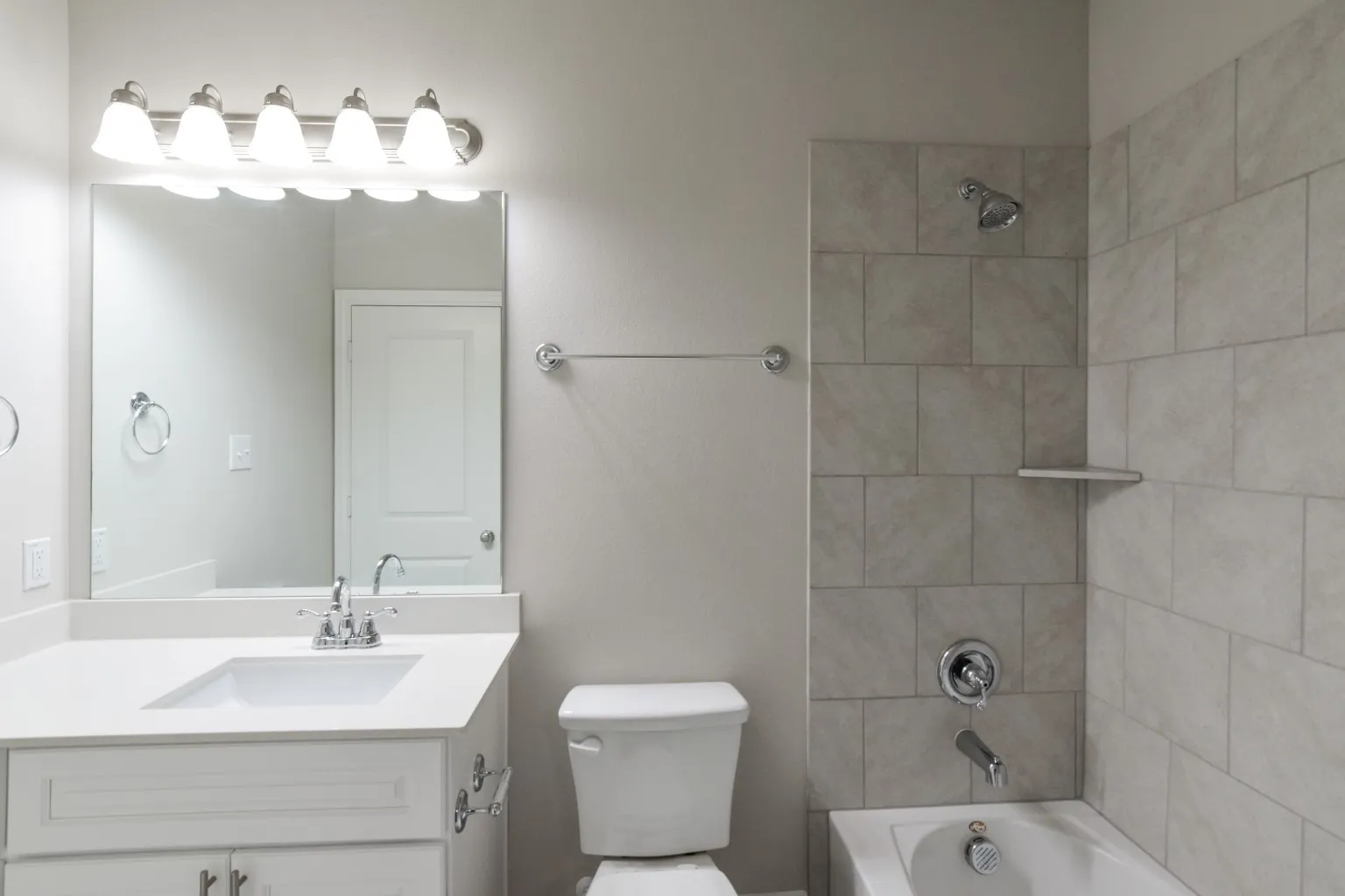 Townhouse For Rent in Collin County , 8039 Snowmass Drive, Frisco, Texas 75034, 3 Bedroom, 4 Bathroom, 2 Garage spaces, 1,932 Sqft, built in 2018, mls#21389049, Real Estate Agent in Frisco, Homes For Rent in Collin county, Homes For Rent in Frisco, Realtor in Frisco Texas, Real Estate Brokerage Independent Realty Texas, Luminita Cordes Realtor