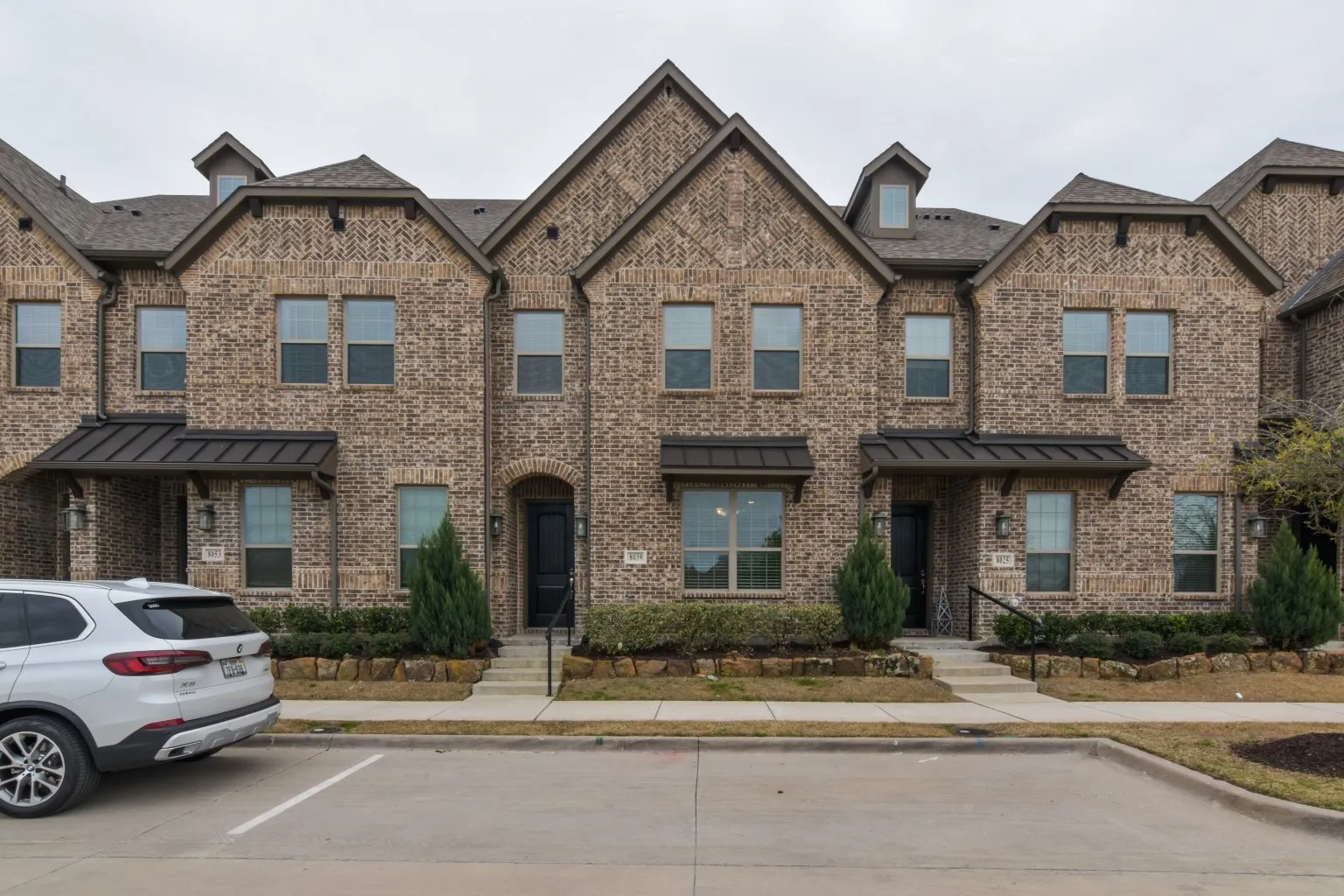 Townhouse For Rent
