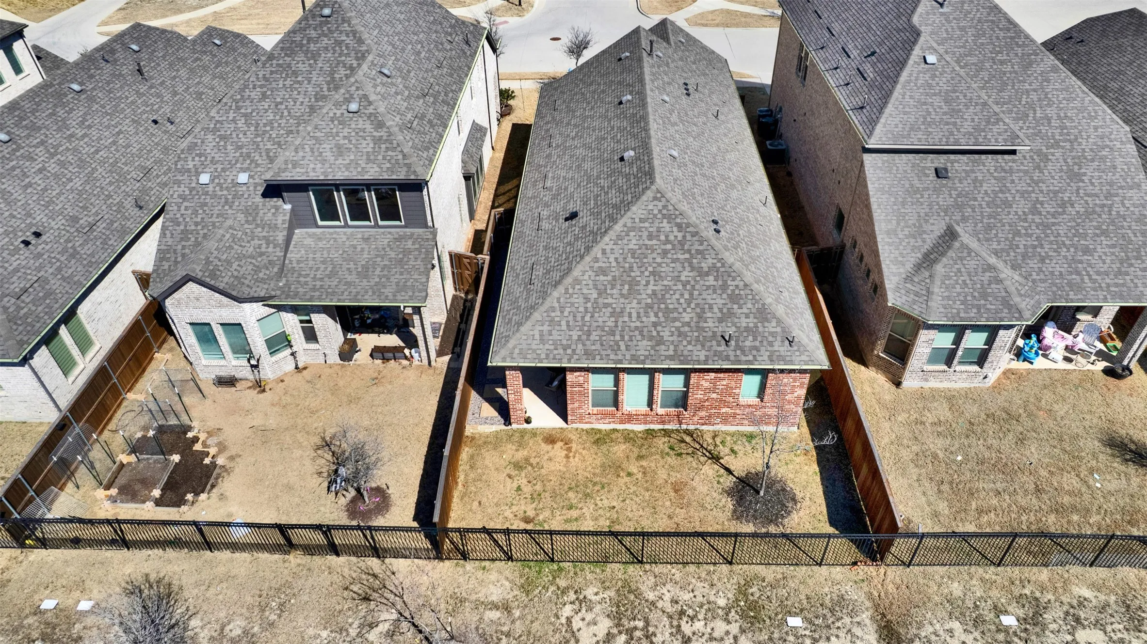 Single Family Residence For Rent in Collin County , 720 Skyview Court, Celina, Texas 75009, 3 Bedroom, 2 Bathroom, 2 Garage spaces, 1,739 Sqft, built in 2023, mls#21395793, Real Estate Agent in Celina, Homes For Rent in Collin county, Homes For Rent in Celina, Realtor in Celina Texas, Real Estate Brokerage Independent Realty Texas, Luminita Cordes Realtor