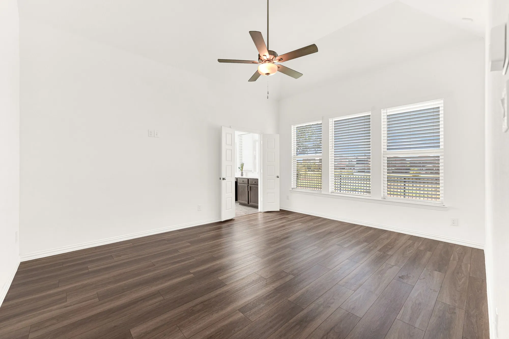 Single Family Residence For Rent in Collin County , 720 Skyview Court, Celina, Texas 75009, 3 Bedroom, 2 Bathroom, 2 Garage spaces, 1,739 Sqft, built in 2023, mls#21395793, Real Estate Agent in Celina, Homes For Rent in Collin county, Homes For Rent in Celina, Realtor in Celina Texas, Real Estate Brokerage Independent Realty Texas, Luminita Cordes Realtor