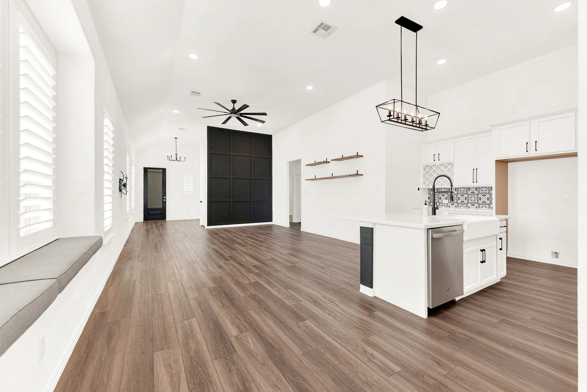 Single Family Residence For Rent in Collin County , 720 Skyview Court, Celina, Texas 75009, 3 Bedroom, 2 Bathroom, 2 Garage spaces, 1,739 Sqft, built in 2023, mls#21395793, Real Estate Agent in Celina, Homes For Rent in Collin county, Homes For Rent in Celina, Realtor in Celina Texas, Real Estate Brokerage Independent Realty Texas, Luminita Cordes Realtor