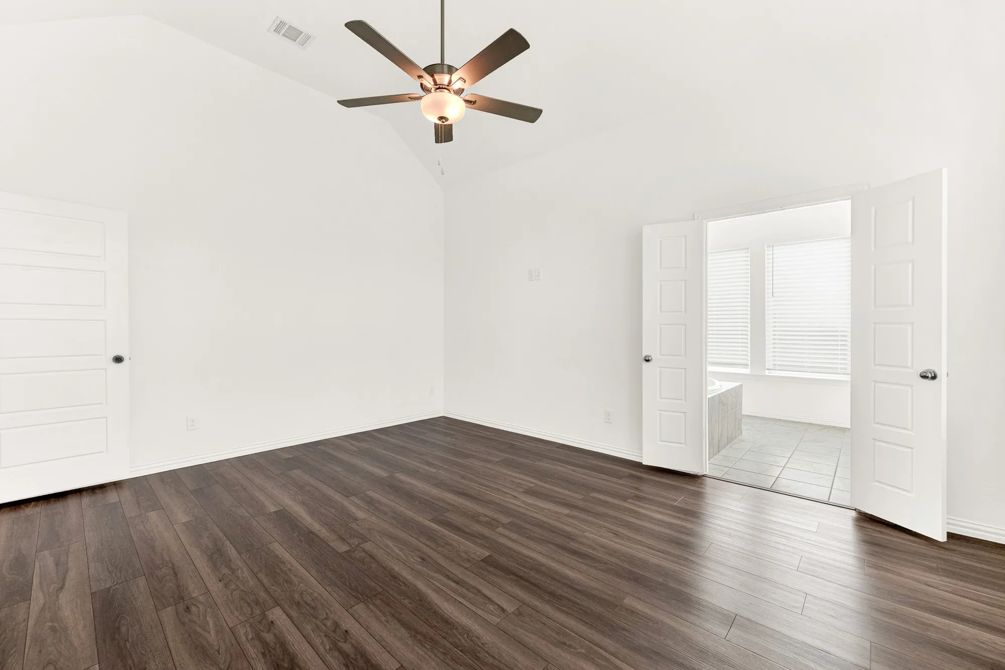 Single Family Residence For Rent in Collin County , 720 Skyview Court, Celina, Texas 75009, 3 Bedroom, 2 Bathroom, 2 Garage spaces, 1,739 Sqft, built in 2023, mls#21395793, Real Estate Agent in Celina, Homes For Rent in Collin county, Homes For Rent in Celina, Realtor in Celina Texas, Real Estate Brokerage Independent Realty Texas, Luminita Cordes Realtor