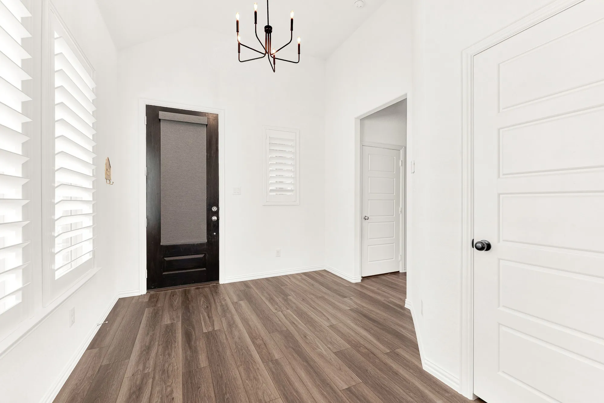 Single Family Residence For Rent in Collin County , 720 Skyview Court, Celina, Texas 75009, 3 Bedroom, 2 Bathroom, 2 Garage spaces, 1,739 Sqft, built in 2023, mls#21395793, Real Estate Agent in Celina, Homes For Rent in Collin county, Homes For Rent in Celina, Realtor in Celina Texas, Real Estate Brokerage Independent Realty Texas, Luminita Cordes Realtor