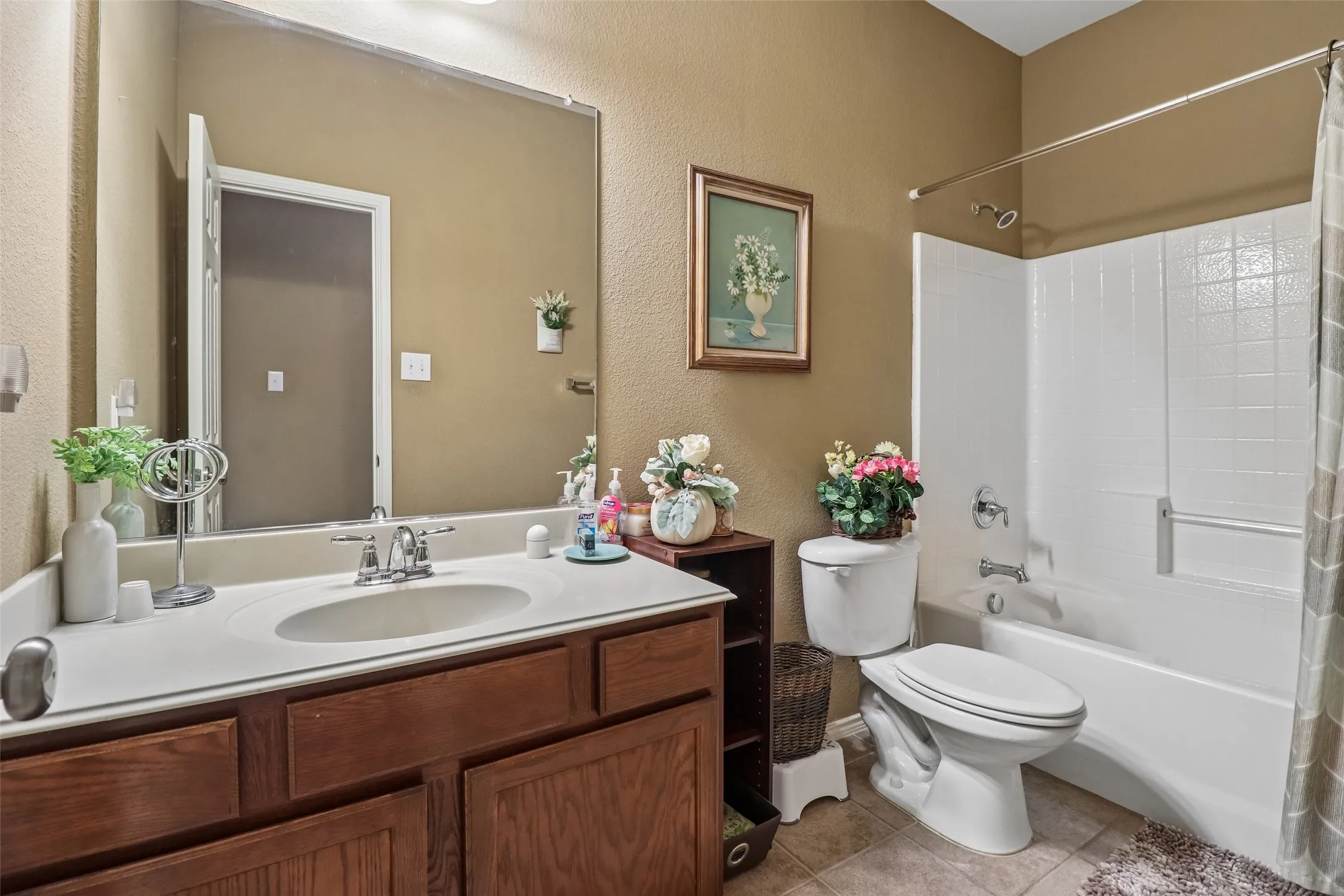Single Family Residence For Sale in Tarrant County , 4321 Summer Star Lane, Fort Worth, Texas 76244, 5 Bedroom, 3 Bathroom, 2 Garage spaces, 3,193 Sqft, built in 2010, mls#21392149, Real Estate Agent in Fort Worth, Homes For Sale in Tarrant county, Homes For Sale in Fort Worth, Realtor in Fort Worth Texas, Real Estate Brokerage Independent Realty Texas, Luminita Cordes Realtor