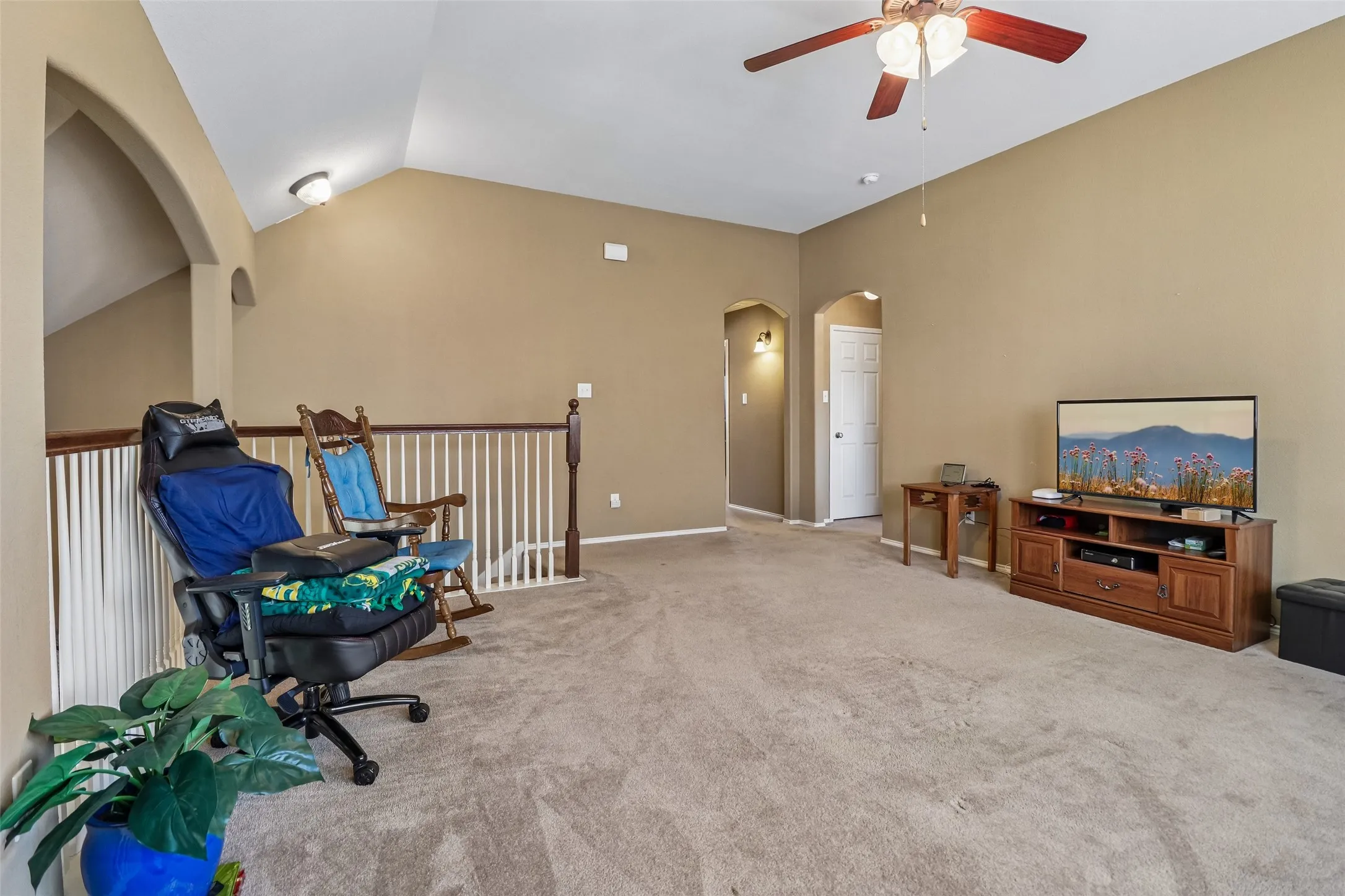 Single Family Residence For Sale in Tarrant County , 4321 Summer Star Lane, Fort Worth, Texas 76244, 5 Bedroom, 3 Bathroom, 2 Garage spaces, 3,193 Sqft, built in 2010, mls#21392149, Real Estate Agent in Fort Worth, Homes For Sale in Tarrant county, Homes For Sale in Fort Worth, Realtor in Fort Worth Texas, Real Estate Brokerage Independent Realty Texas, Luminita Cordes Realtor