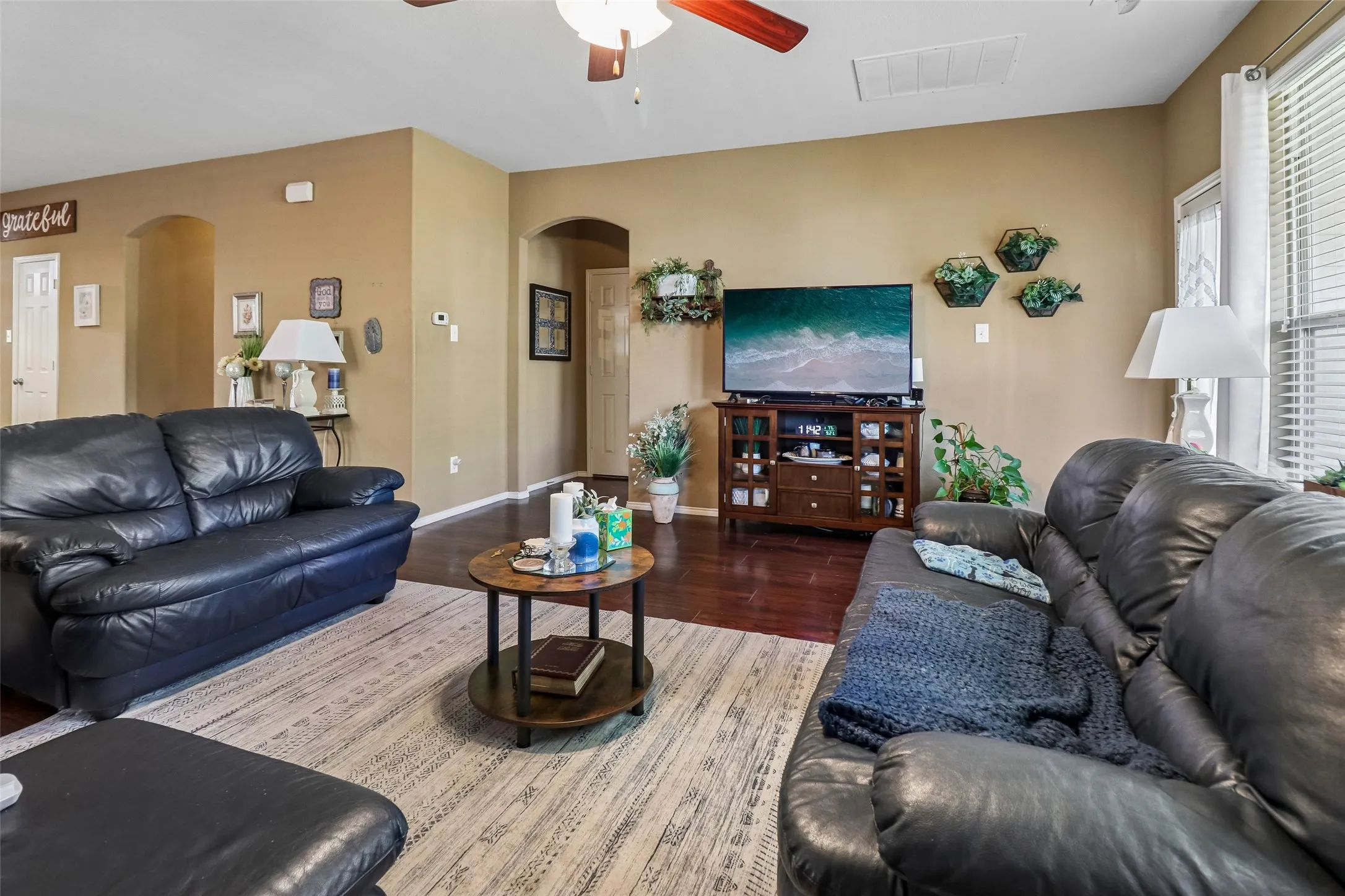 Single Family Residence For Sale in Tarrant County , 4321 Summer Star Lane, Fort Worth, Texas 76244, 5 Bedroom, 3 Bathroom, 2 Garage spaces, 3,193 Sqft, built in 2010, mls#21392149, Real Estate Agent in Fort Worth, Homes For Sale in Tarrant county, Homes For Sale in Fort Worth, Realtor in Fort Worth Texas, Real Estate Brokerage Independent Realty Texas, Luminita Cordes Realtor