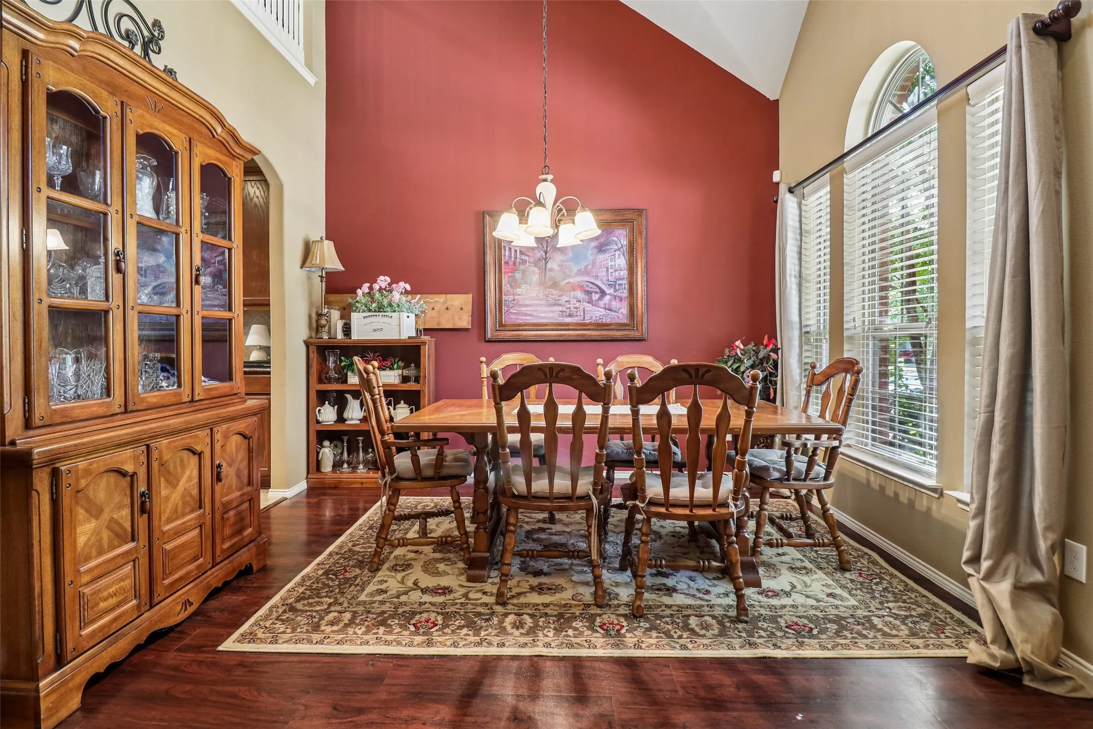 Single Family Residence For Sale in Tarrant County , 4321 Summer Star Lane, Fort Worth, Texas 76244, 5 Bedroom, 3 Bathroom, 2 Garage spaces, 3,193 Sqft, built in 2010, mls#21392149, Real Estate Agent in Fort Worth, Homes For Sale in Tarrant county, Homes For Sale in Fort Worth, Realtor in Fort Worth Texas, Real Estate Brokerage Independent Realty Texas, Luminita Cordes Realtor