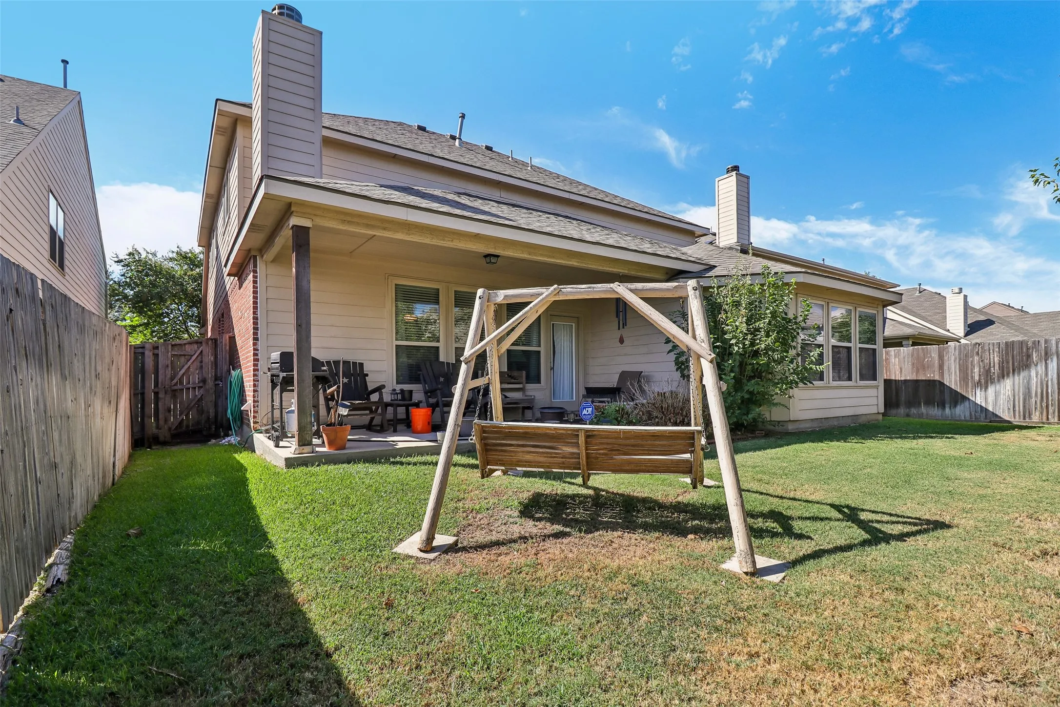 Single Family Residence For Sale in Tarrant County , 4321 Summer Star Lane, Fort Worth, Texas 76244, 5 Bedroom, 3 Bathroom, 2 Garage spaces, 3,193 Sqft, built in 2010, mls#21392149, Real Estate Agent in Fort Worth, Homes For Sale in Tarrant county, Homes For Sale in Fort Worth, Realtor in Fort Worth Texas, Real Estate Brokerage Independent Realty Texas, Luminita Cordes Realtor