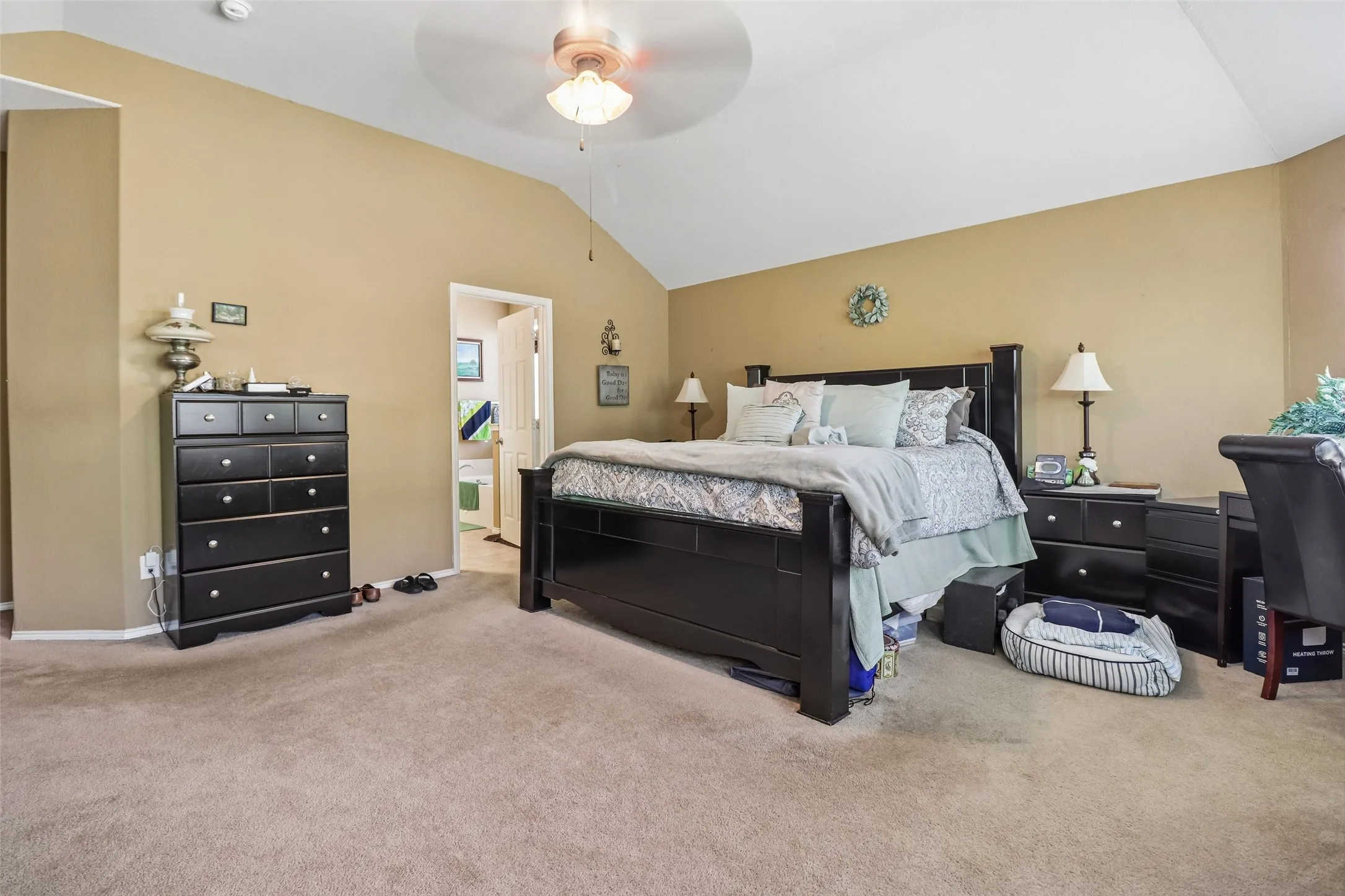 Single Family Residence For Sale in Tarrant County , 4321 Summer Star Lane, Fort Worth, Texas 76244, 5 Bedroom, 3 Bathroom, 2 Garage spaces, 3,193 Sqft, built in 2010, mls#21392149, Real Estate Agent in Fort Worth, Homes For Sale in Tarrant county, Homes For Sale in Fort Worth, Realtor in Fort Worth Texas, Real Estate Brokerage Independent Realty Texas, Luminita Cordes Realtor