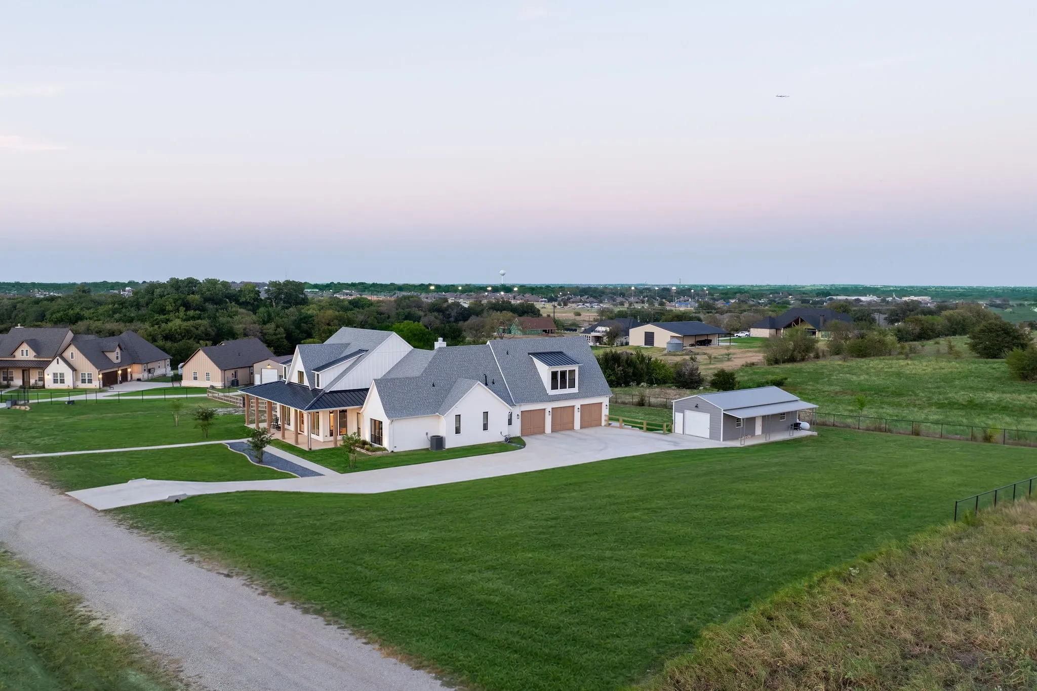 Single Family Residence For Sale in Denton County , 760 Hummingbird Lane, Justin, Texas 76247, 4 Bedroom, 5 Bathroom, 3 Garage spaces, 3,828 Sqft, built in 2024, mls#21395815, Real Estate Agent in Justin, Homes For Sale in Denton county, Homes For Sale in Justin, Realtor in Justin Texas, Real Estate Brokerage Independent Realty Texas, Luminita Cordes Realtor