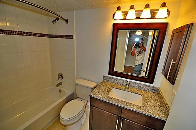 Apartment For Rent in Dallas County , 6910 Skillman Street 1013, Dallas, Texas 75231, 1 Bedroom, 1 Bathroom, Garage spaces, 678 Sqft, built in 1983, mls#21395869, Real Estate Agent in Dallas, Homes For Rent in Dallas county, Homes For Rent in Dallas, Realtor in Dallas Texas, Real Estate Brokerage Independent Realty Texas, Luminita Cordes Realtor