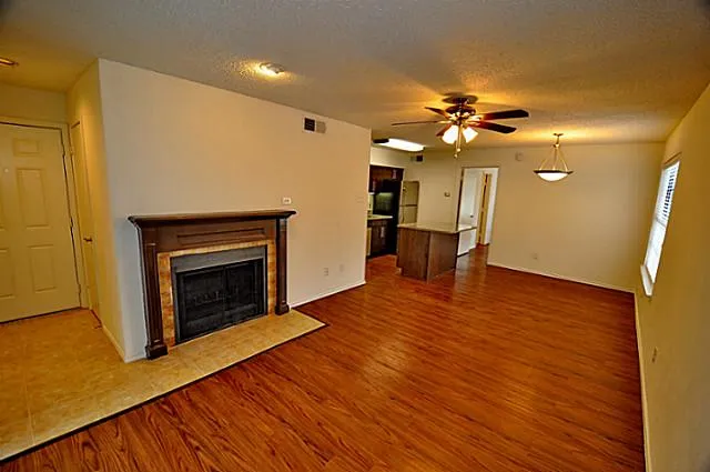 Apartment For Rent in Dallas County , 6910 Skillman Street 1013, Dallas, Texas 75231, 1 Bedroom, 1 Bathroom, Garage spaces, 678 Sqft, built in 1983, mls#21395869, Real Estate Agent in Dallas, Homes For Rent in Dallas county, Homes For Rent in Dallas, Realtor in Dallas Texas, Real Estate Brokerage Independent Realty Texas, Luminita Cordes Realtor