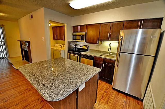 Apartment For Rent in Dallas County , 6910 Skillman Street 1013, Dallas, Texas 75231, 1 Bedroom, 1 Bathroom, Garage spaces, 678 Sqft, built in 1983, mls#21395869, Real Estate Agent in Dallas, Homes For Rent in Dallas county, Homes For Rent in Dallas, Realtor in Dallas Texas, Real Estate Brokerage Independent Realty Texas, Luminita Cordes Realtor