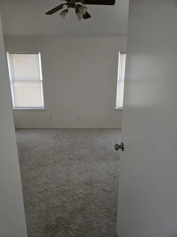 Single Family Residence For Sale in Tarrant County , 850 Valley View Court, Burleson, Texas 76028, 3 Bedroom, 2 Bathroom, 2 Garage spaces, 1,404 Sqft, built in 1998, mls#21392354, Real Estate Agent in Burleson, Homes For Sale in Tarrant county, Homes For Sale in Burleson, Realtor in Burleson Texas, Real Estate Brokerage Independent Realty Texas, Luminita Cordes Realtor
