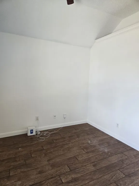 Single Family Residence For Sale in Tarrant County , 850 Valley View Court, Burleson, Texas 76028, 3 Bedroom, 2 Bathroom, 2 Garage spaces, 1,404 Sqft, built in 1998, mls#21392354, Real Estate Agent in Burleson, Homes For Sale in Tarrant county, Homes For Sale in Burleson, Realtor in Burleson Texas, Real Estate Brokerage Independent Realty Texas, Luminita Cordes Realtor