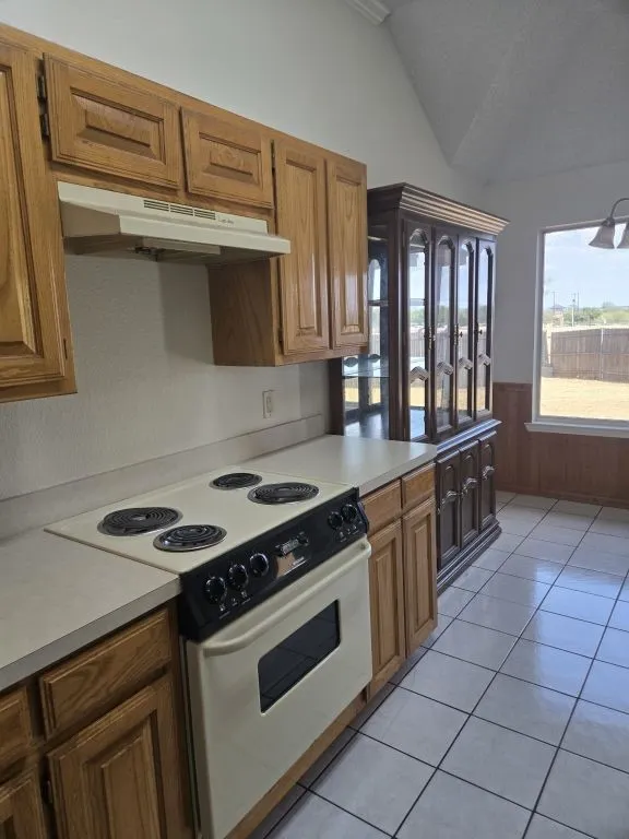 Single Family Residence For Sale in Tarrant County , 850 Valley View Court, Burleson, Texas 76028, 3 Bedroom, 2 Bathroom, 2 Garage spaces, 1,404 Sqft, built in 1998, mls#21392354, Real Estate Agent in Burleson, Homes For Sale in Tarrant county, Homes For Sale in Burleson, Realtor in Burleson Texas, Real Estate Brokerage Independent Realty Texas, Luminita Cordes Realtor